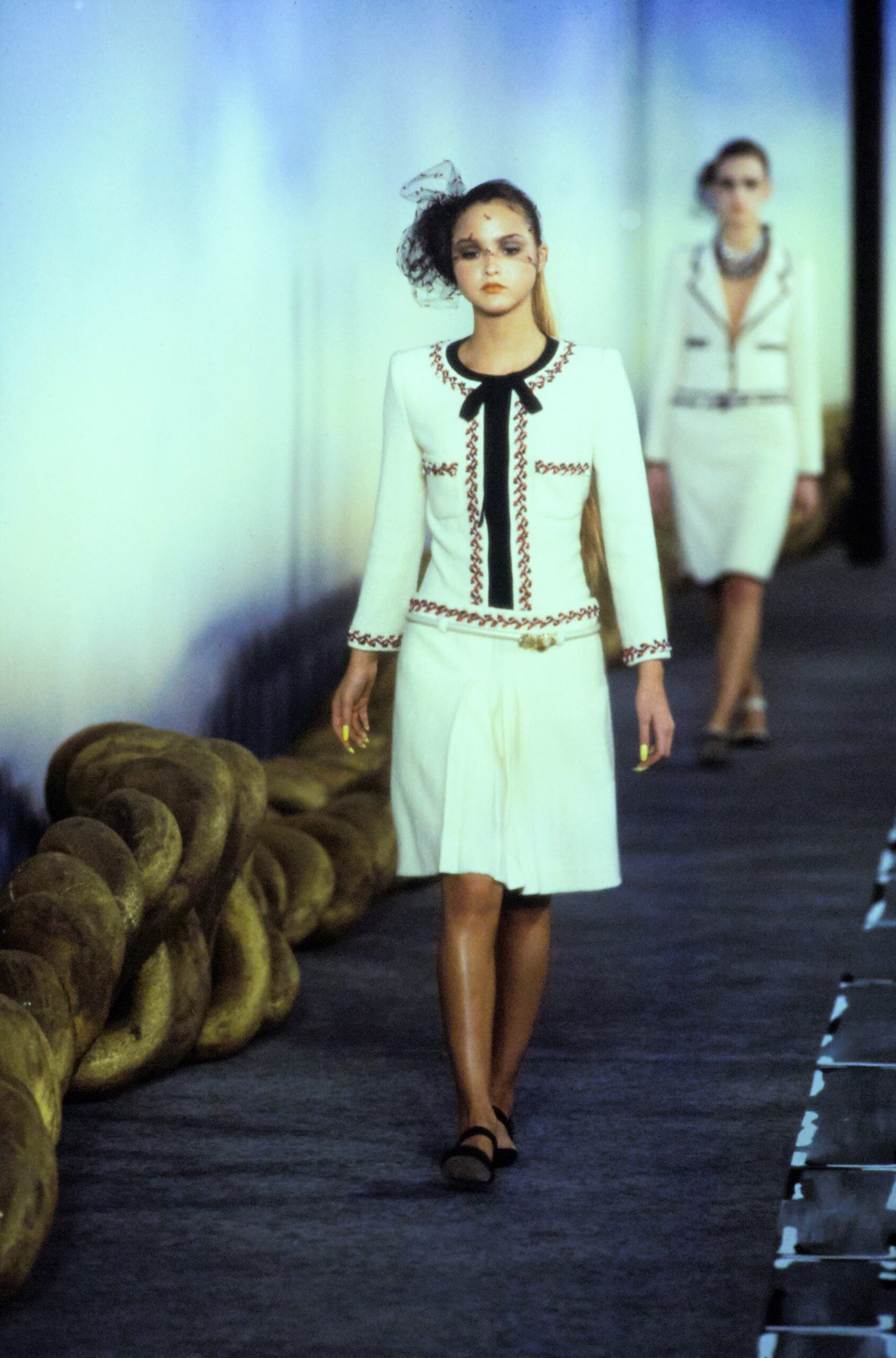 Chanel Spring 2001 Couture