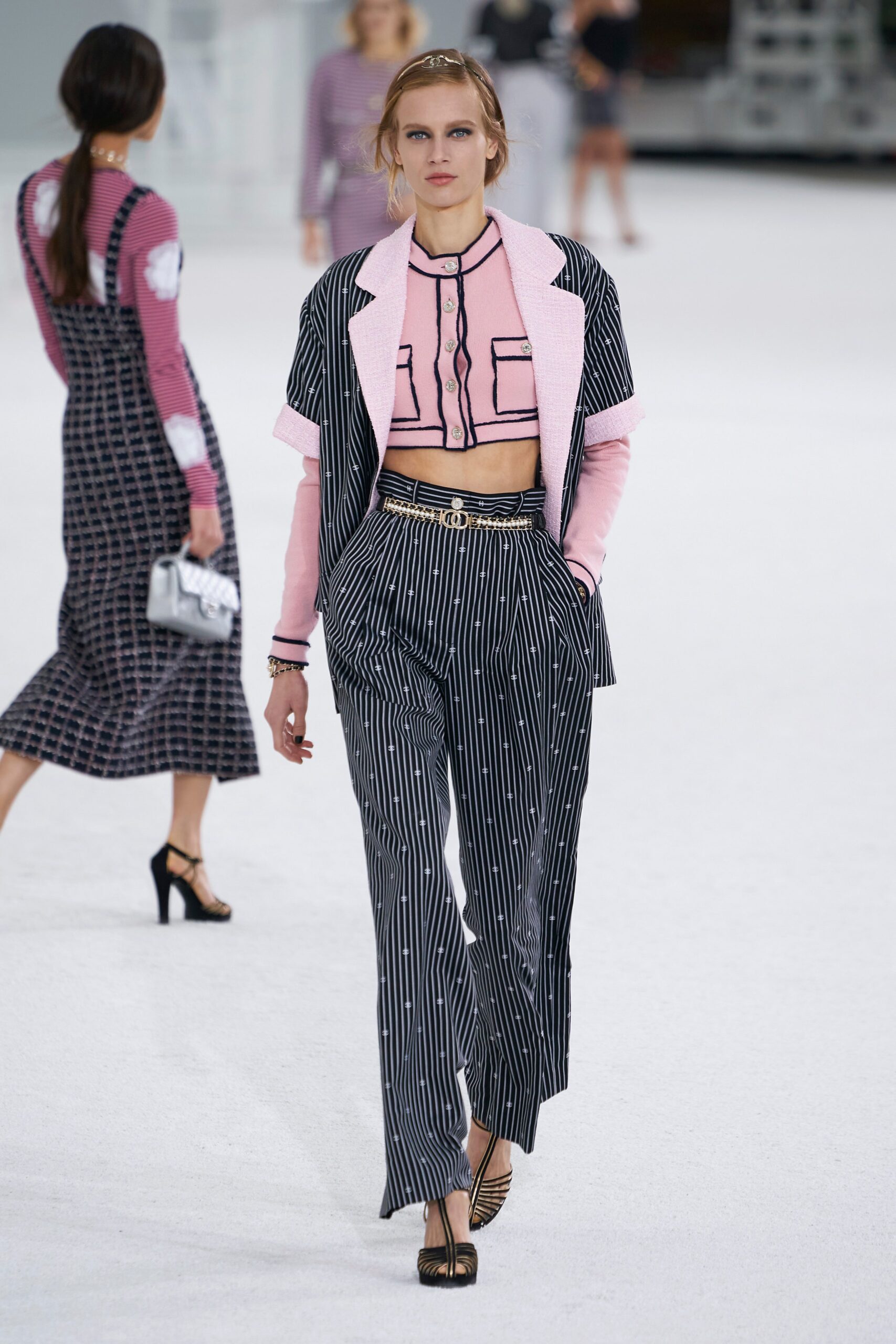 Chanel S/S 21 Look 132