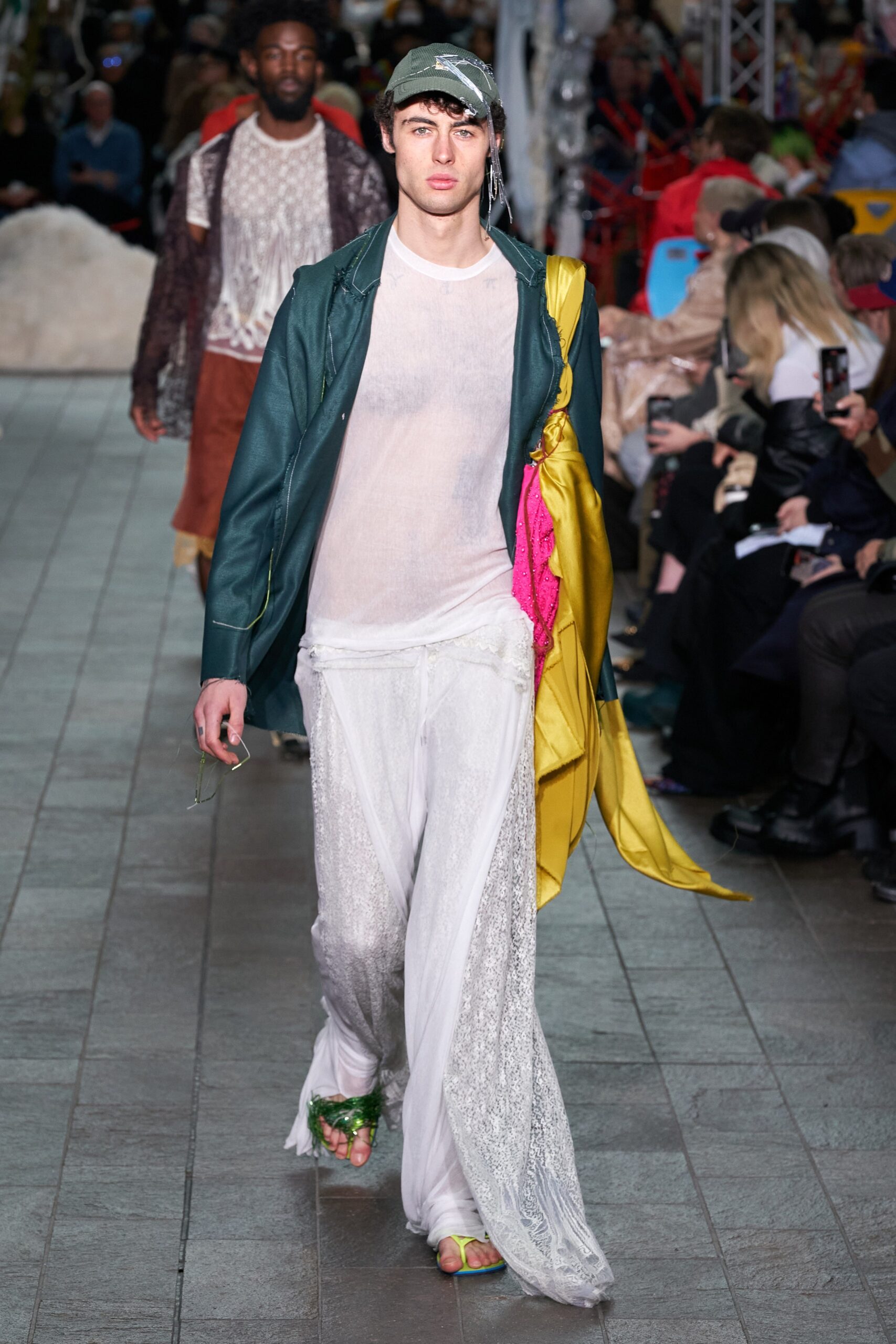 Central Saint Martins F/W 22 Look 100
