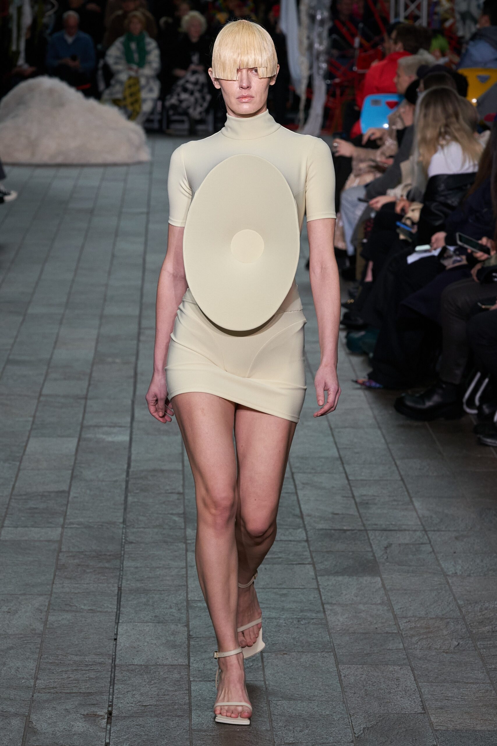 Central Saint Martins F/W 22 Look 109