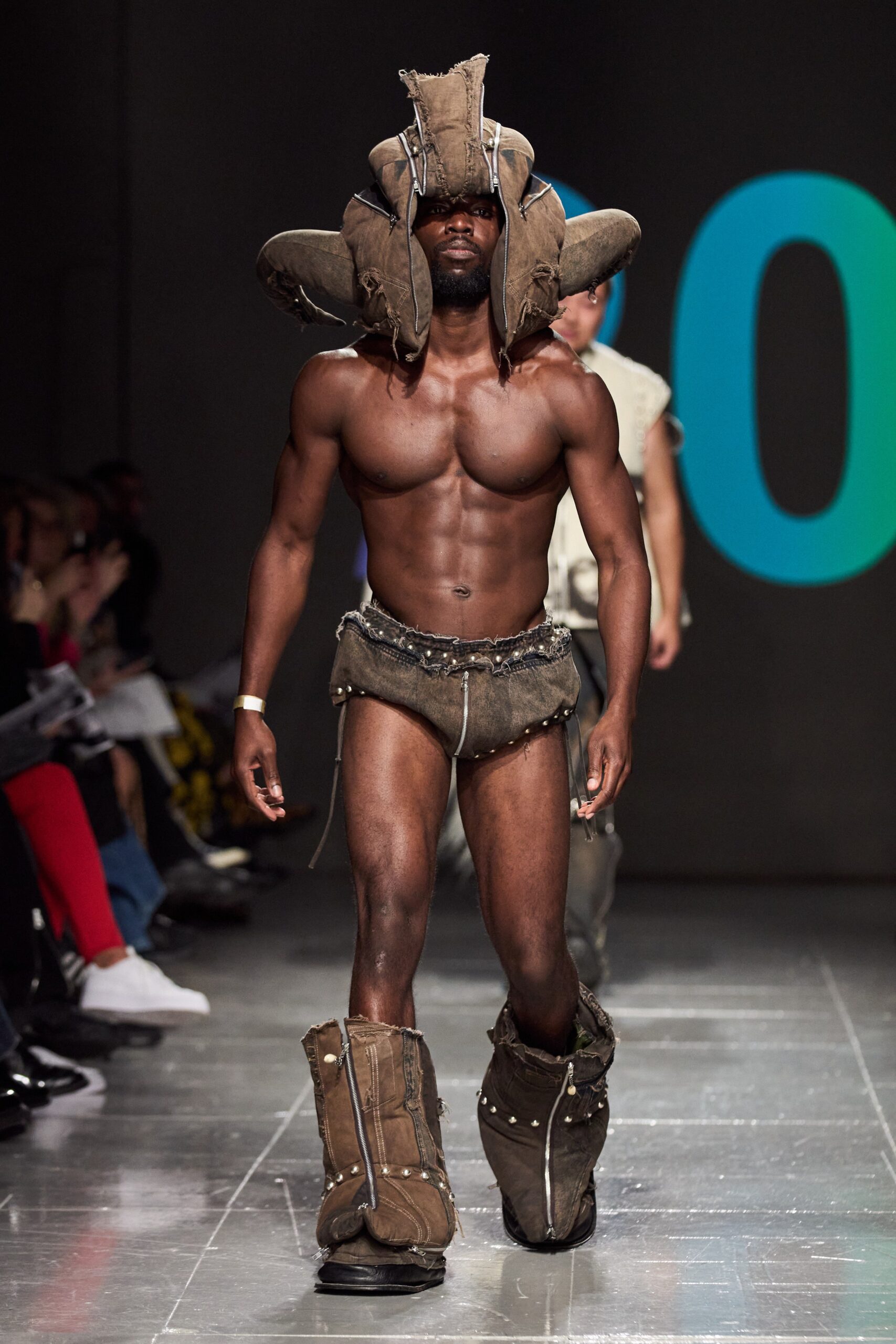 Central Saint Martins F/W 23 Look 114