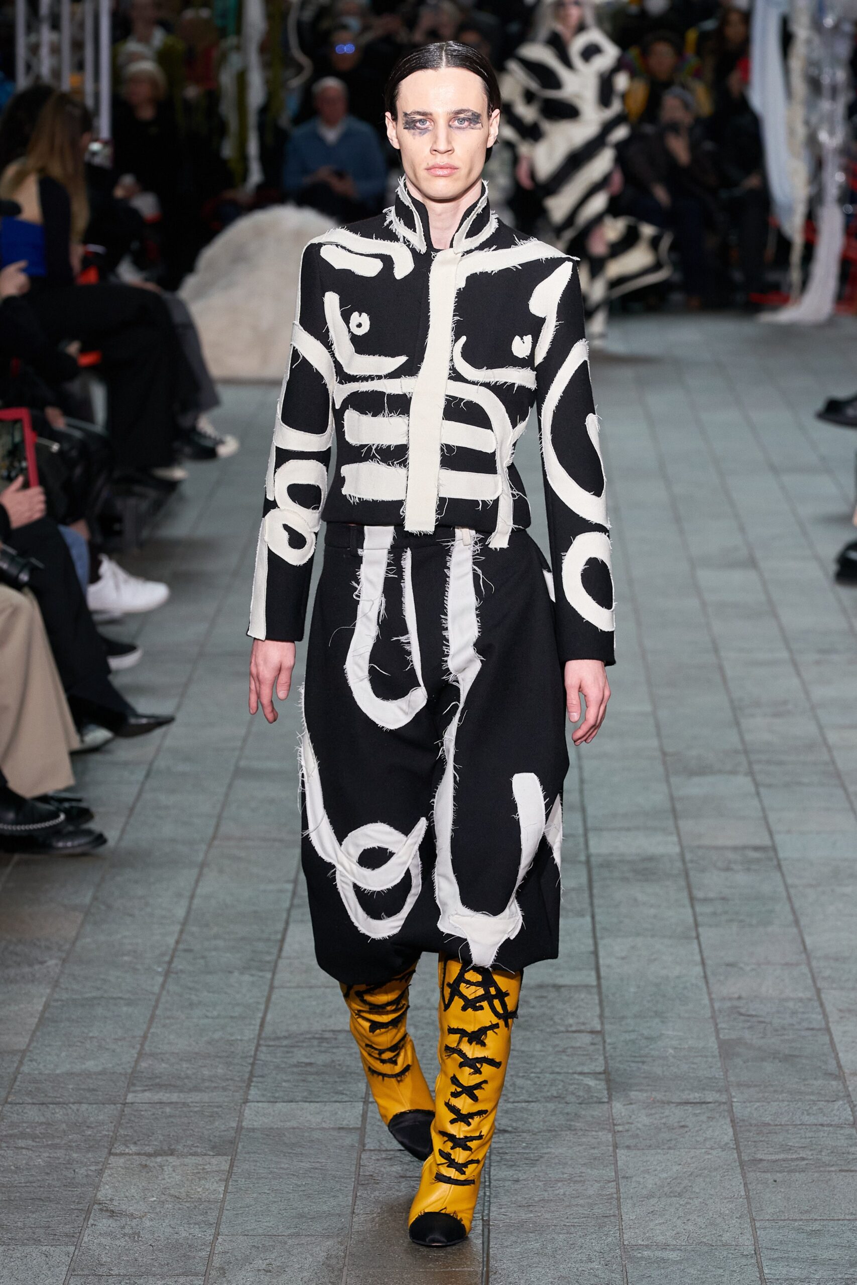 Central Saint Martins F/W 22 Look 116