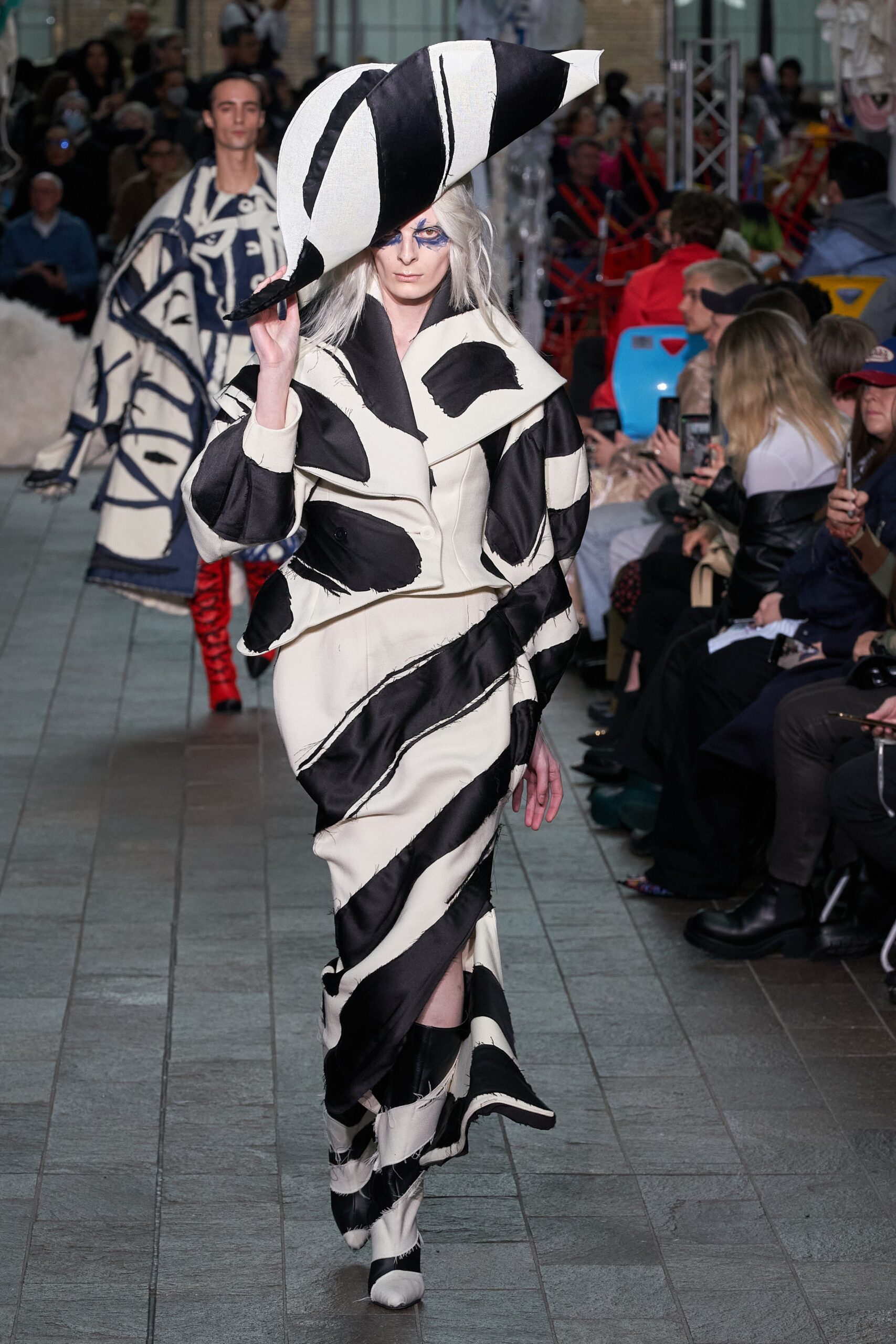 Central Saint Martins F/W 22 Look 117