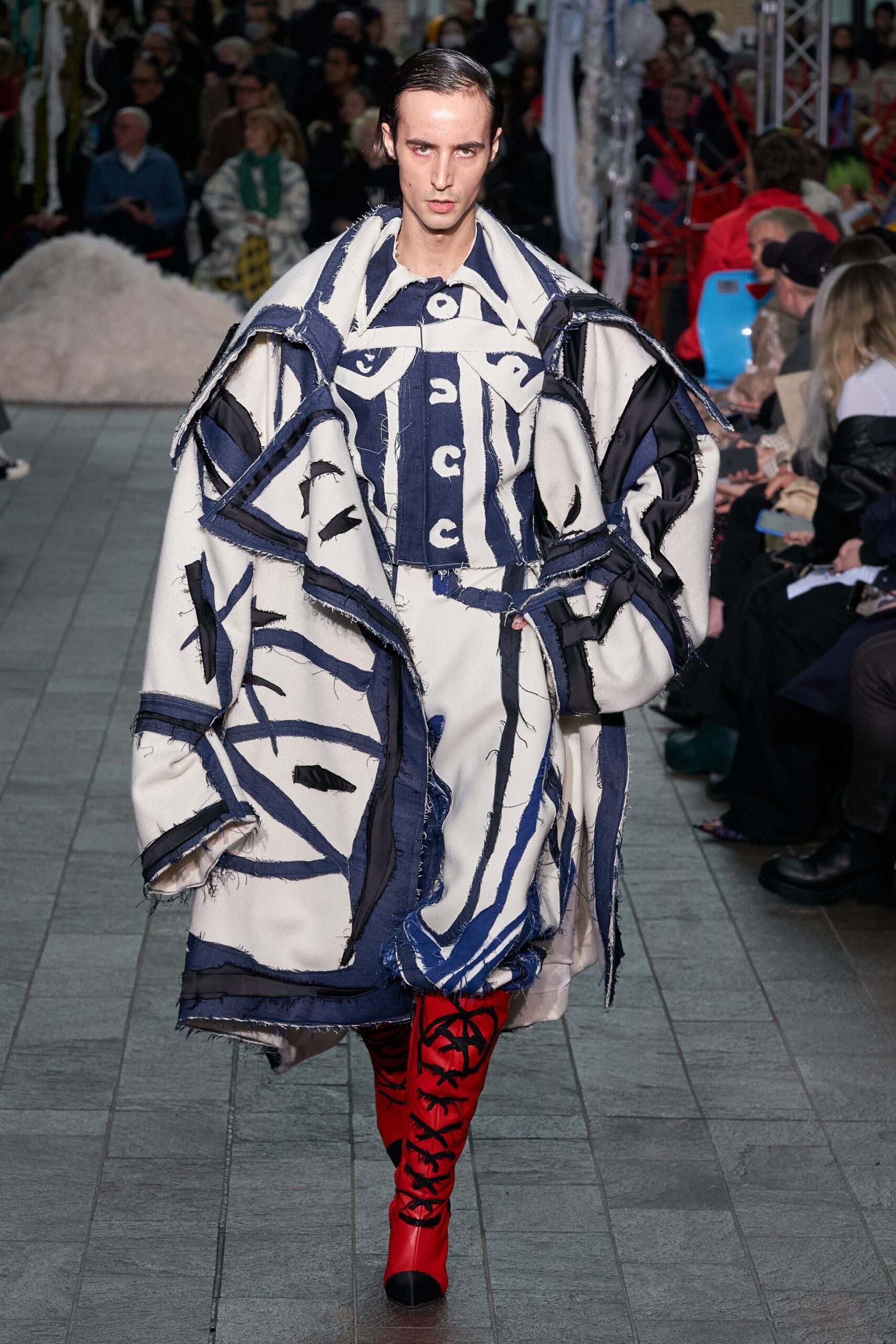 Central Saint Martins F/W 22 Look 118