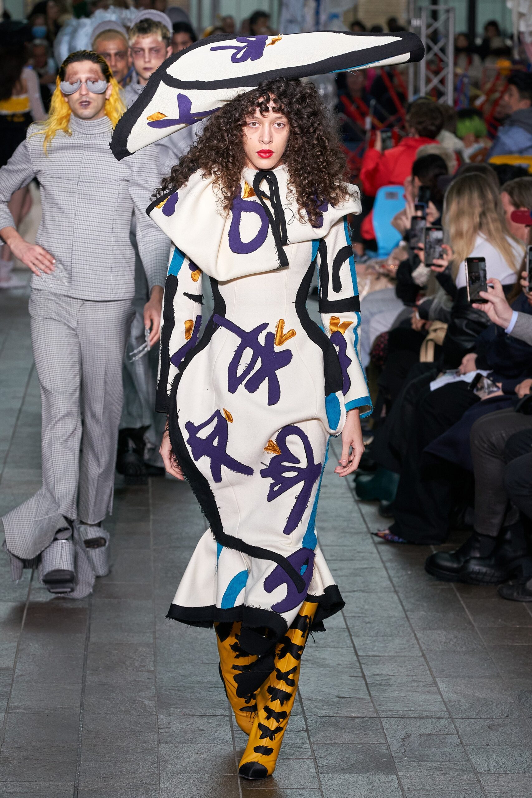 Central Saint Martins F/W 22 Look 119