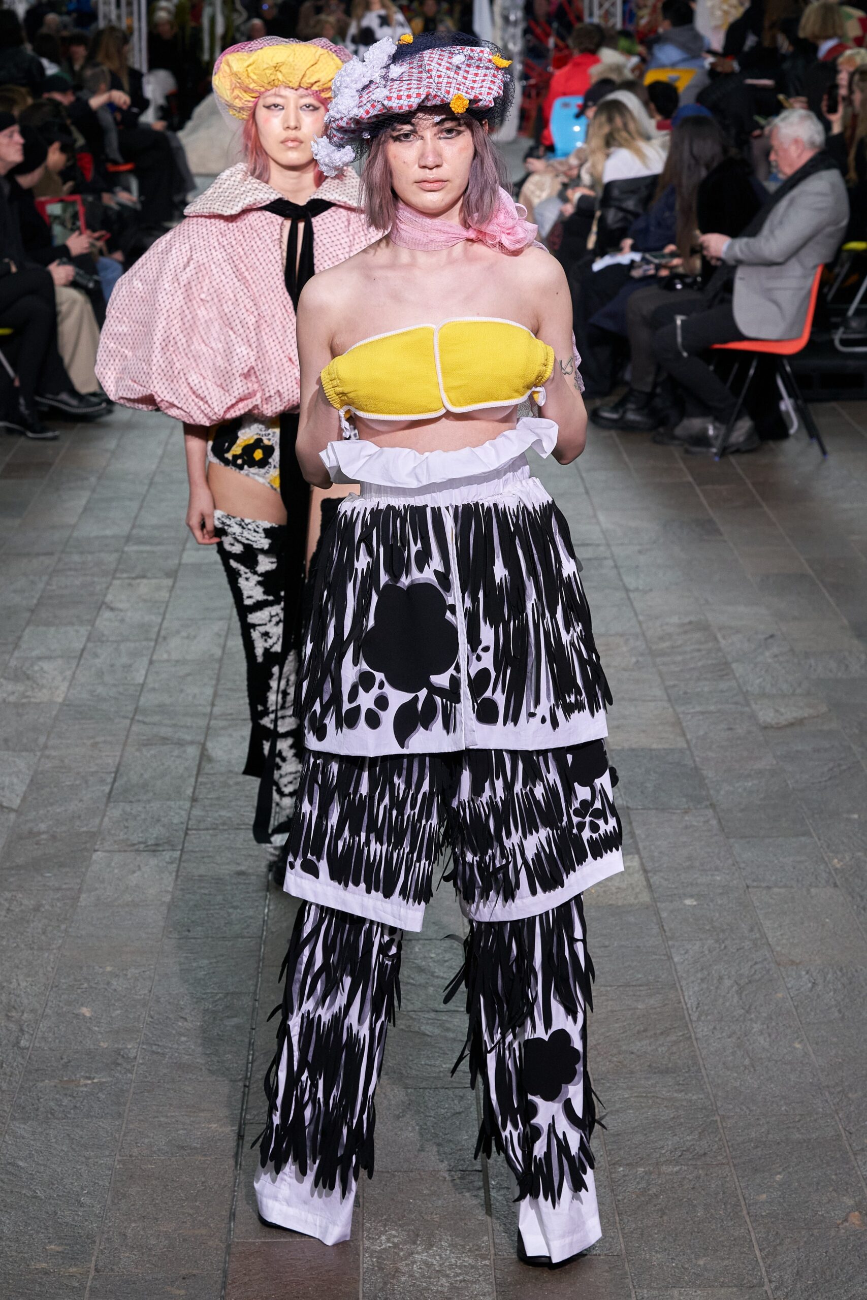 Central Saint Martins F/W 22 Look 128