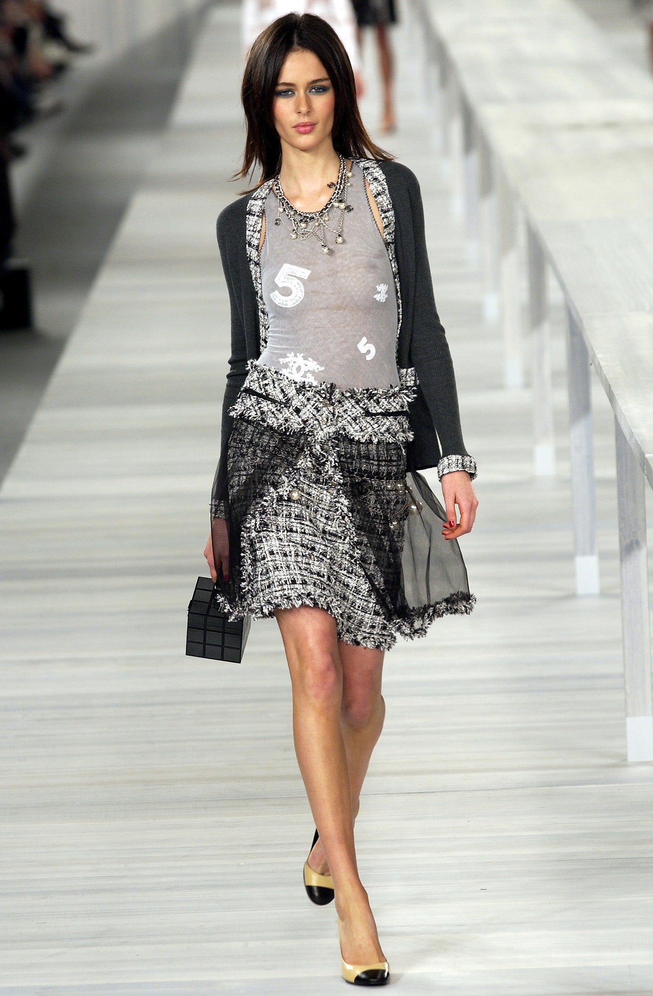 Chanel S/S 04 Look 72