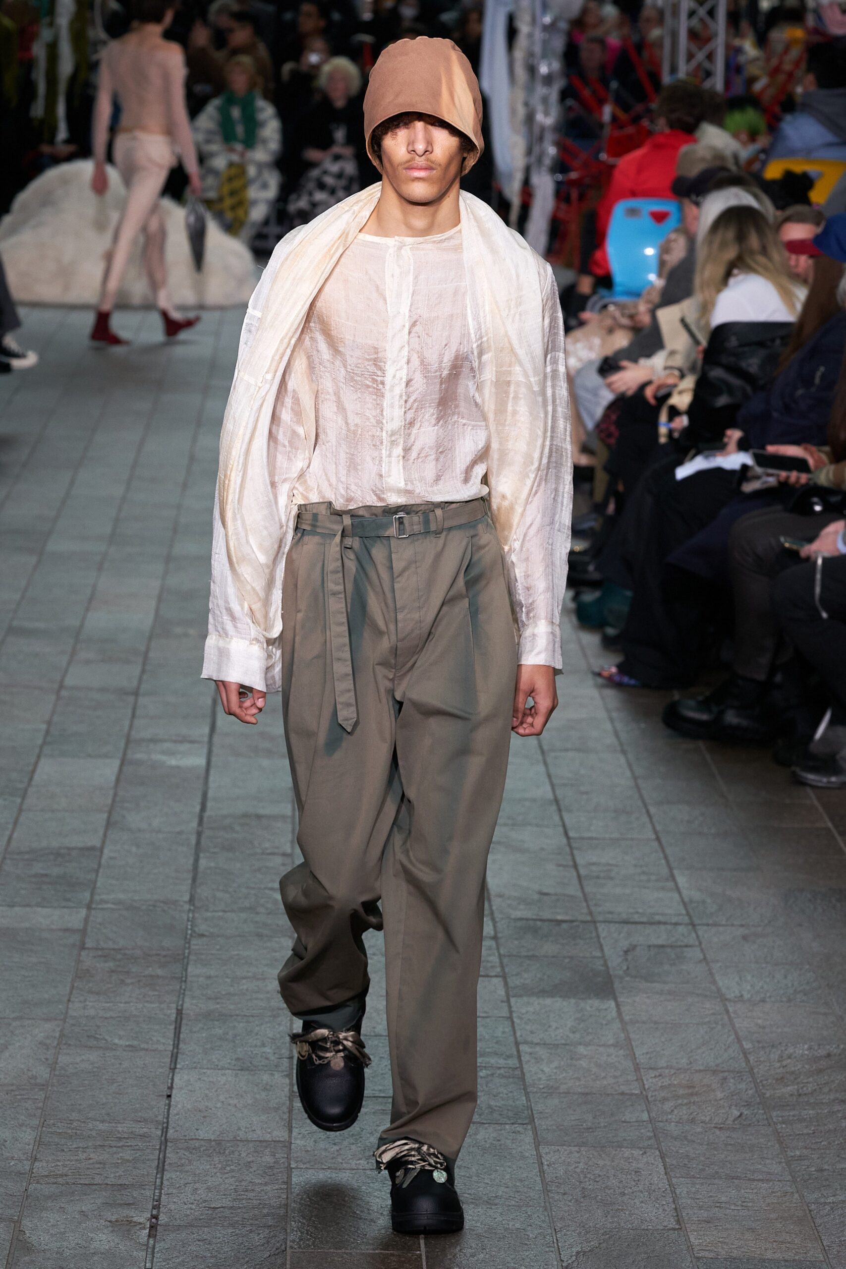 Central Saint Martins F/W 22 Look 142