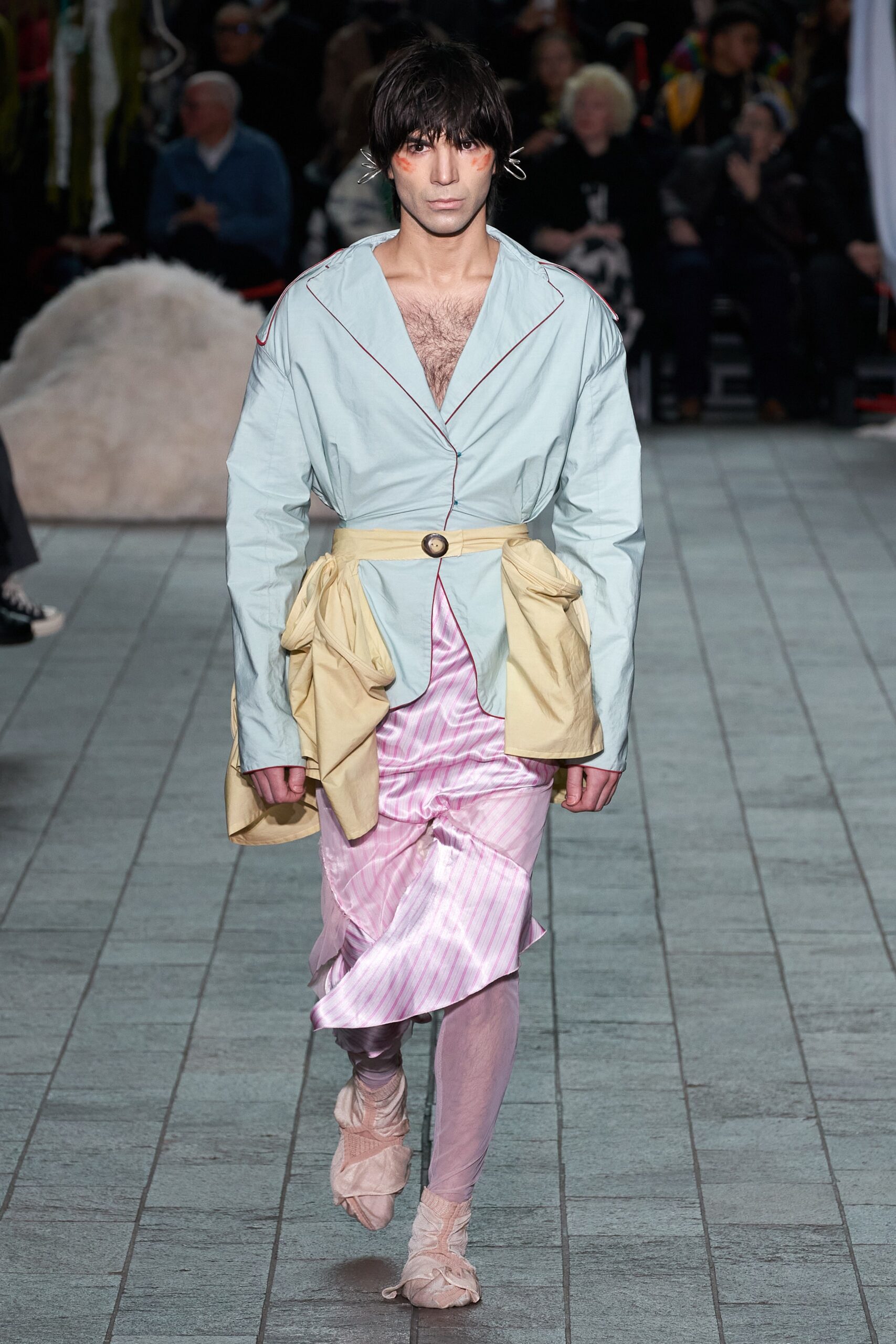 Central Saint Martins F/W 22 Look 148