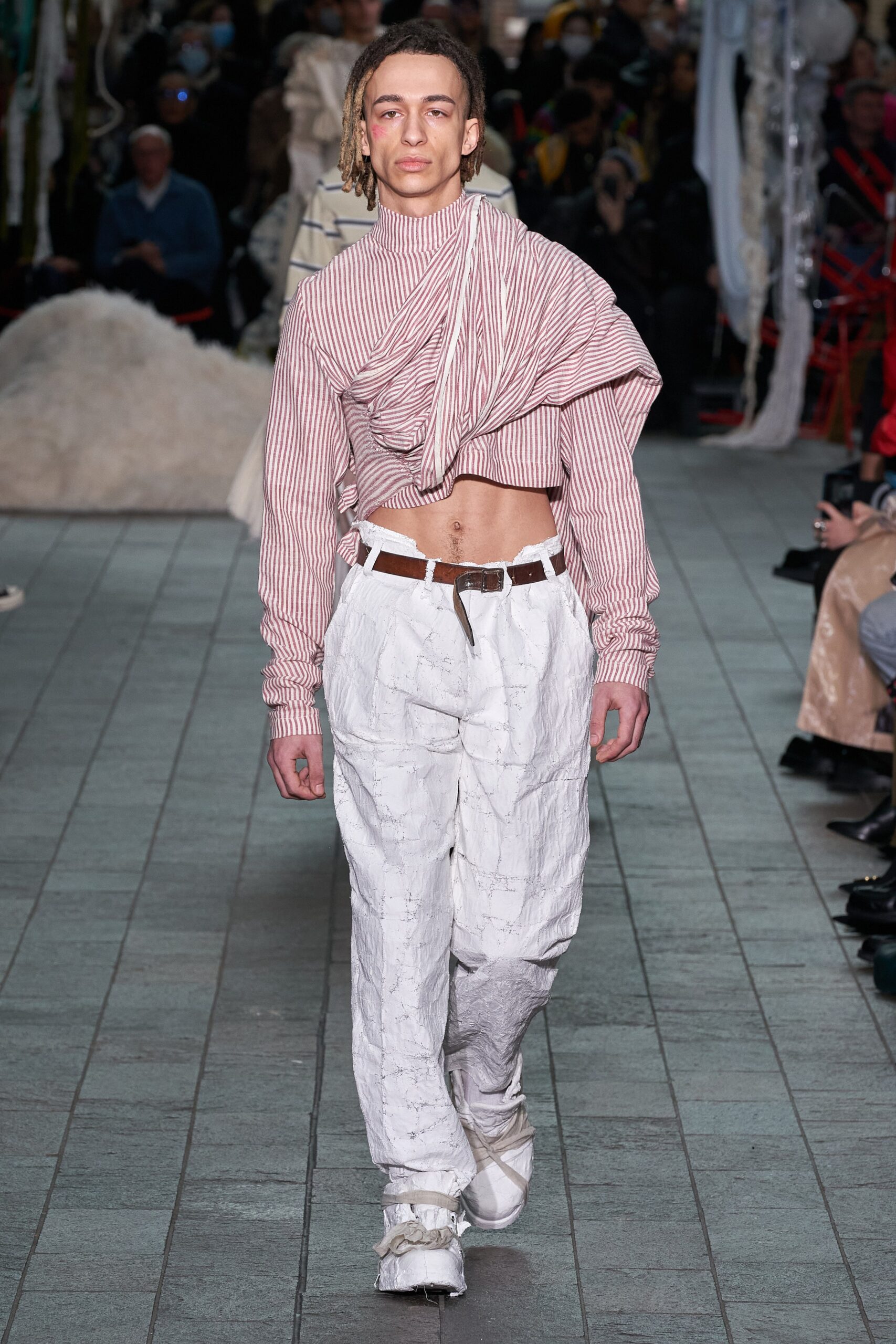 Central Saint Martins F/W 22 Look 158