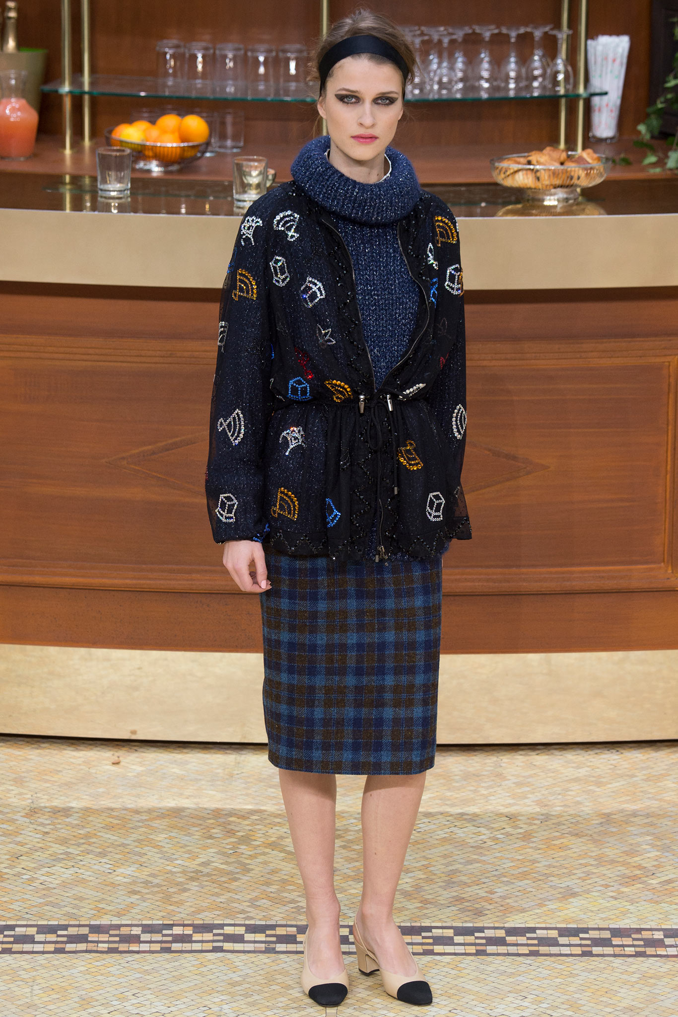 Chanel F/W 15 Look 136