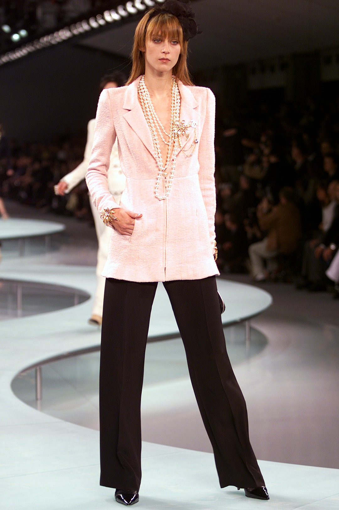 Chanel S/S 02 Look 130