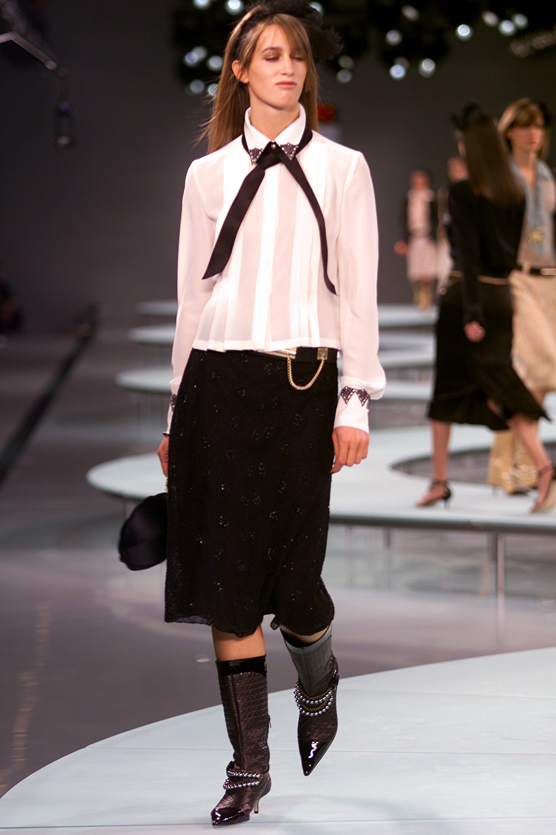 Chanel S/S 02 Look 151