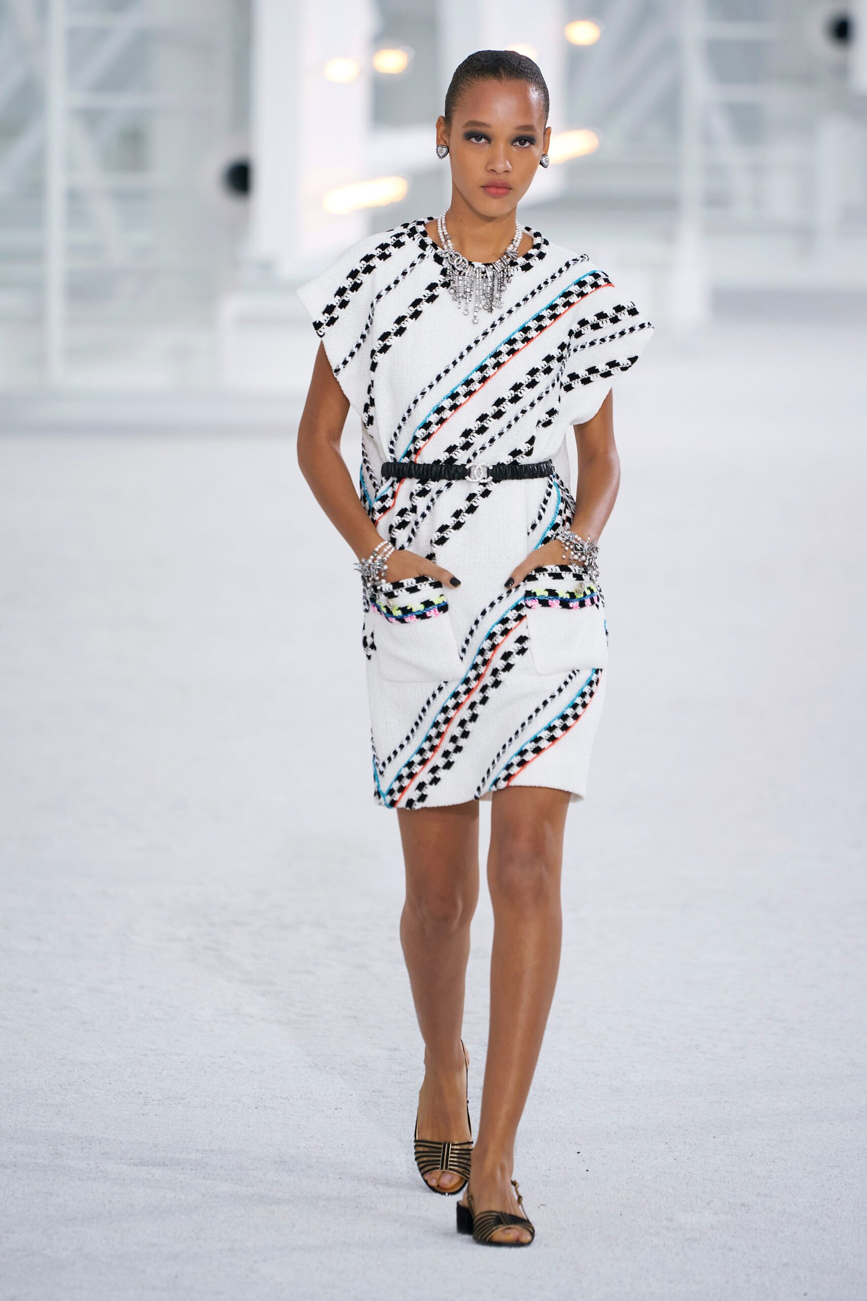 Chanel S/S 21 Look 386