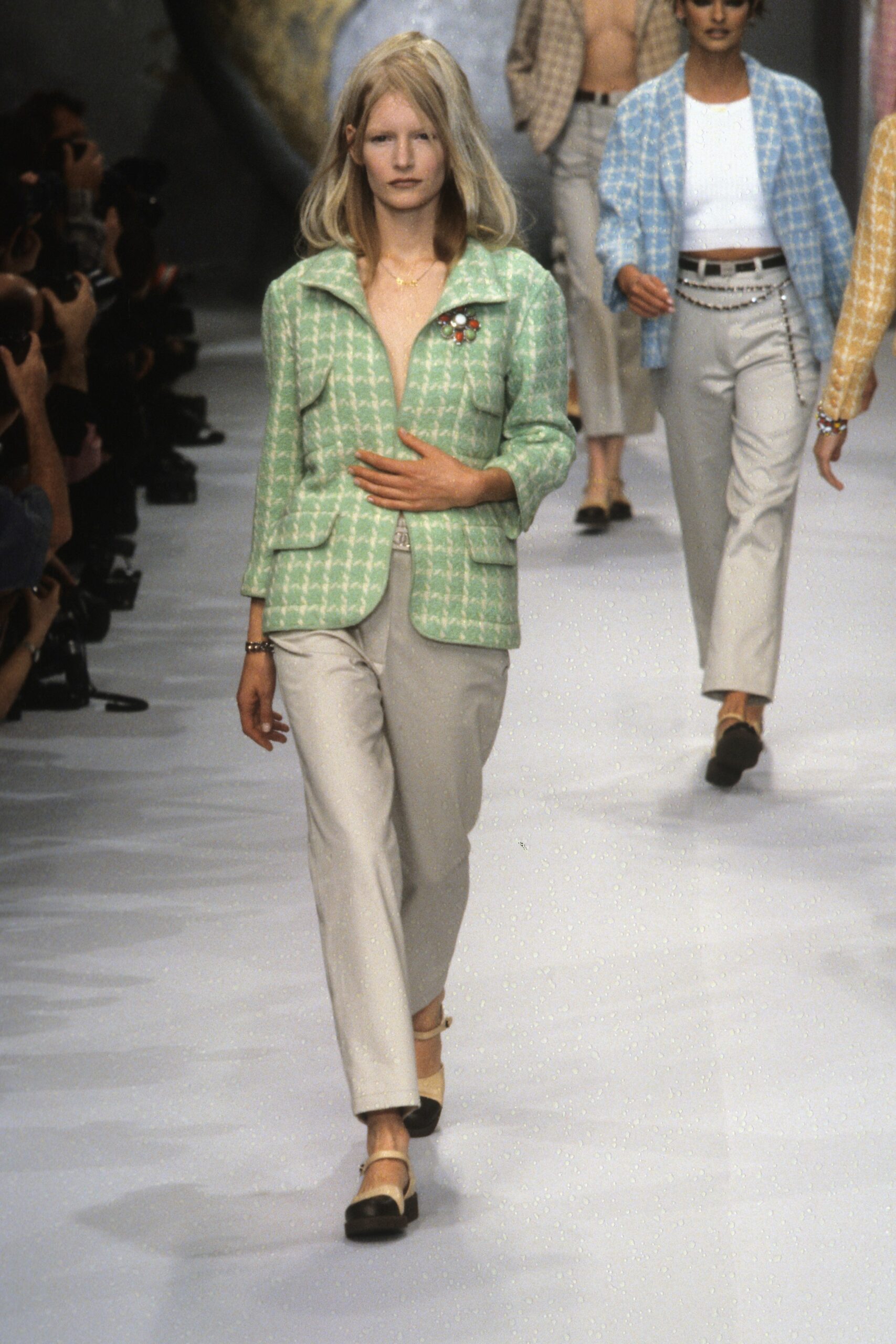 Chanel S/S 96 Look 32