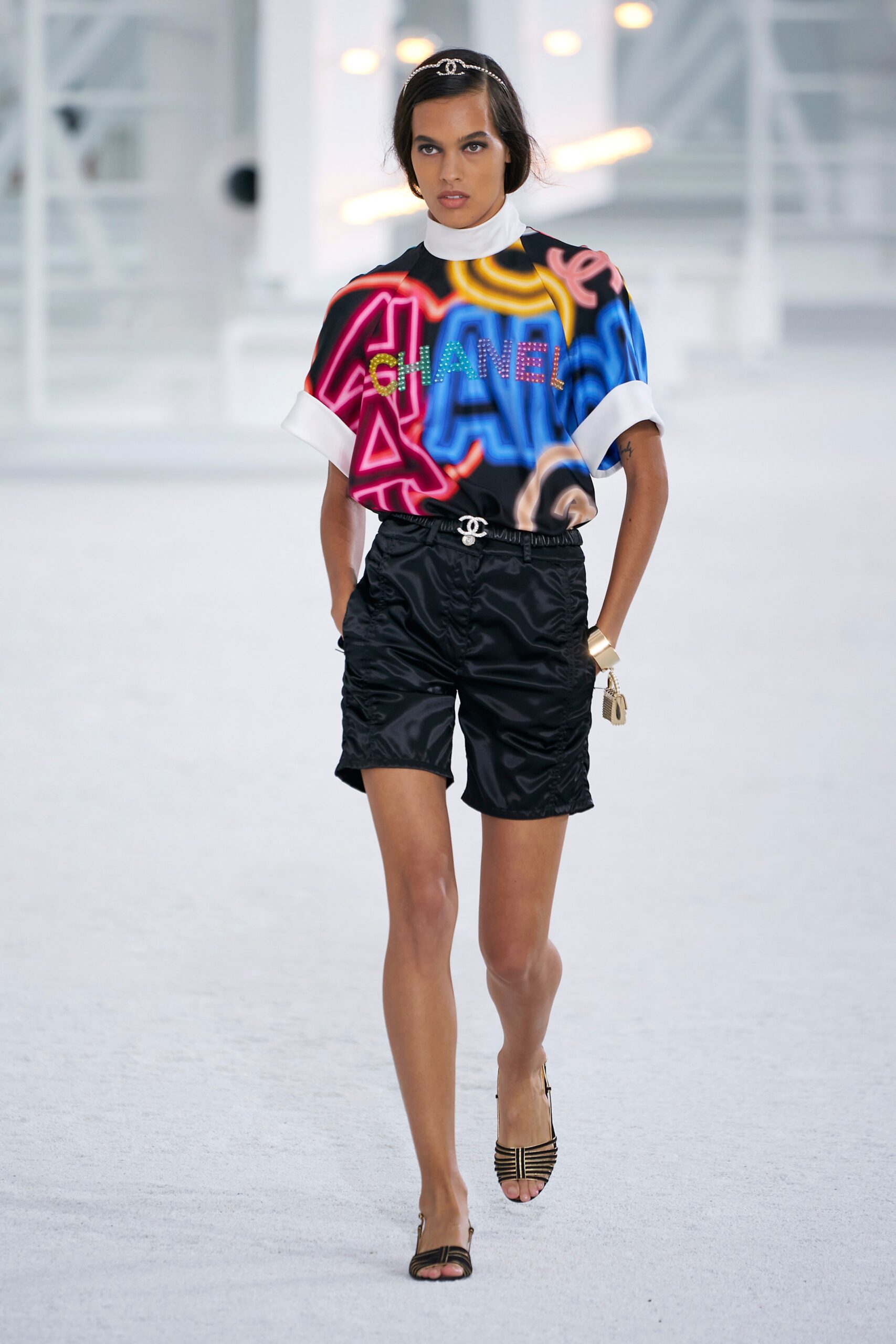 Chanel S/S 21 Look 407