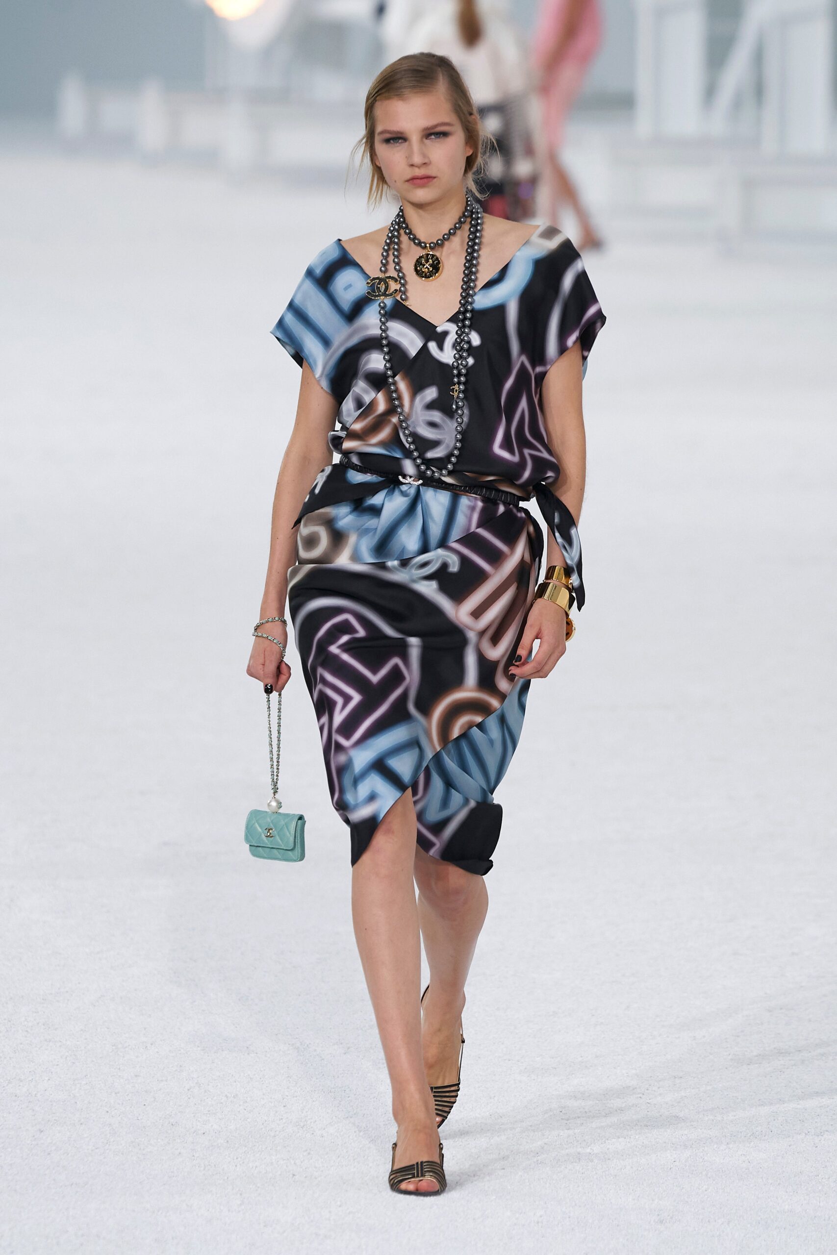 Chanel S/S 21 Look 428