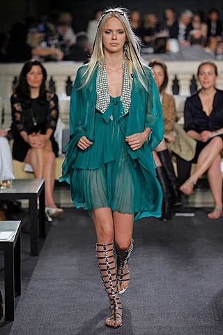 Chanel Resort 07 Look 195