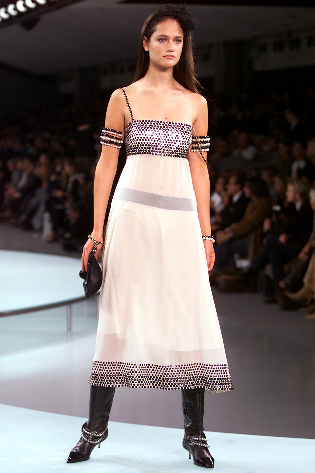 Chanel S/S 02 Look 187