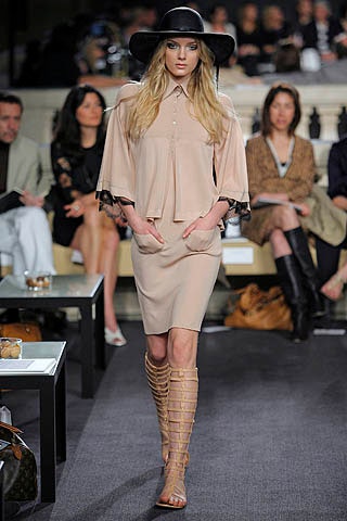 Chanel Resort 07 Look 207