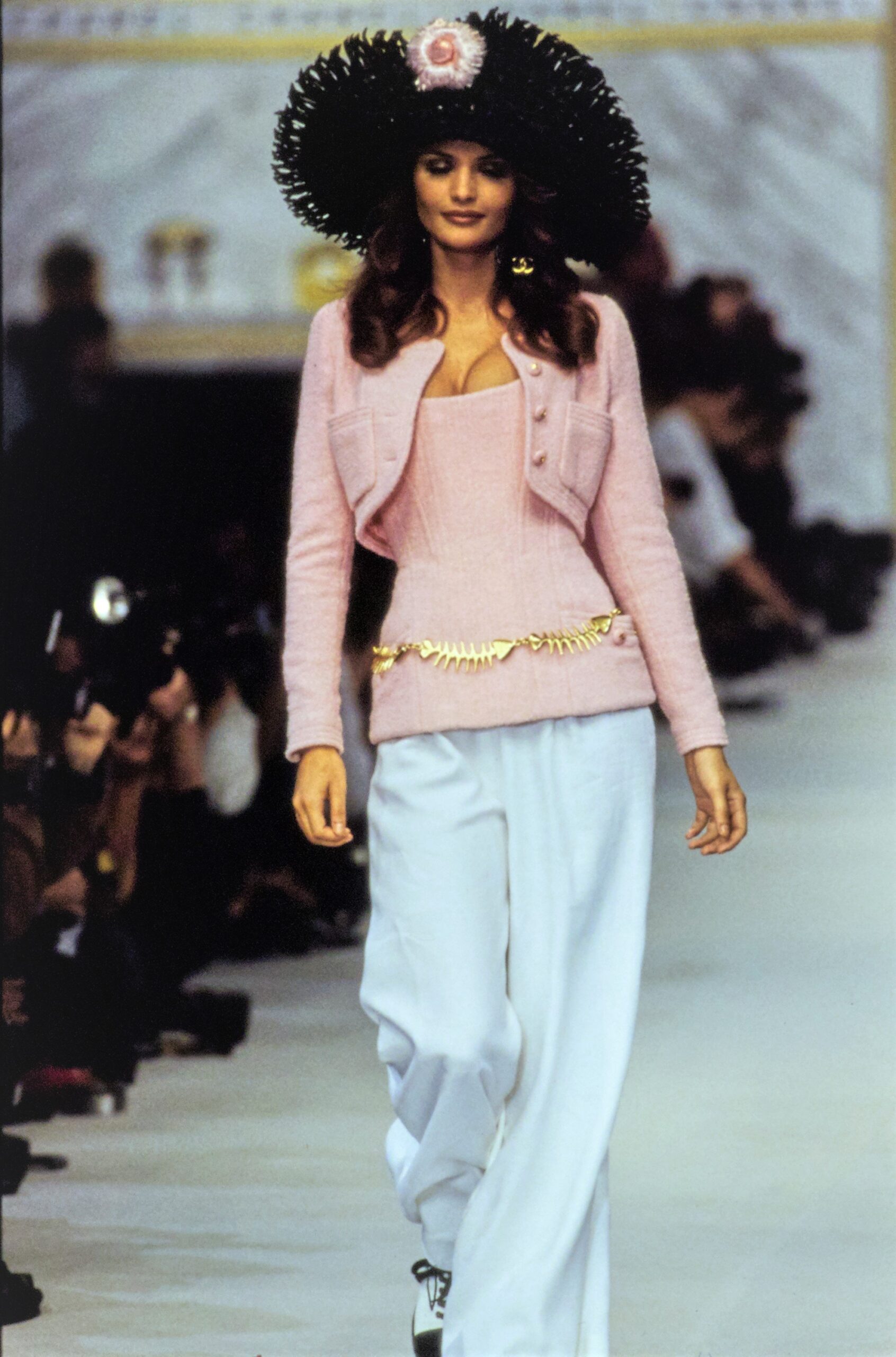 gold metallic embellished shiny belt