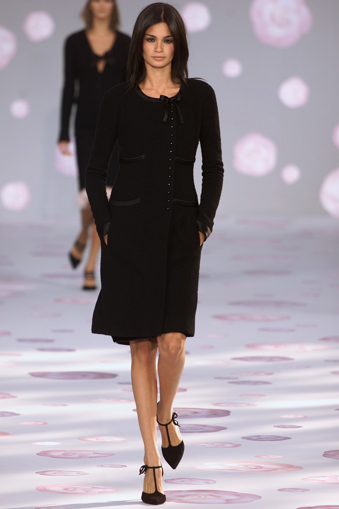 Chanel S/S 02 Couture Look 19