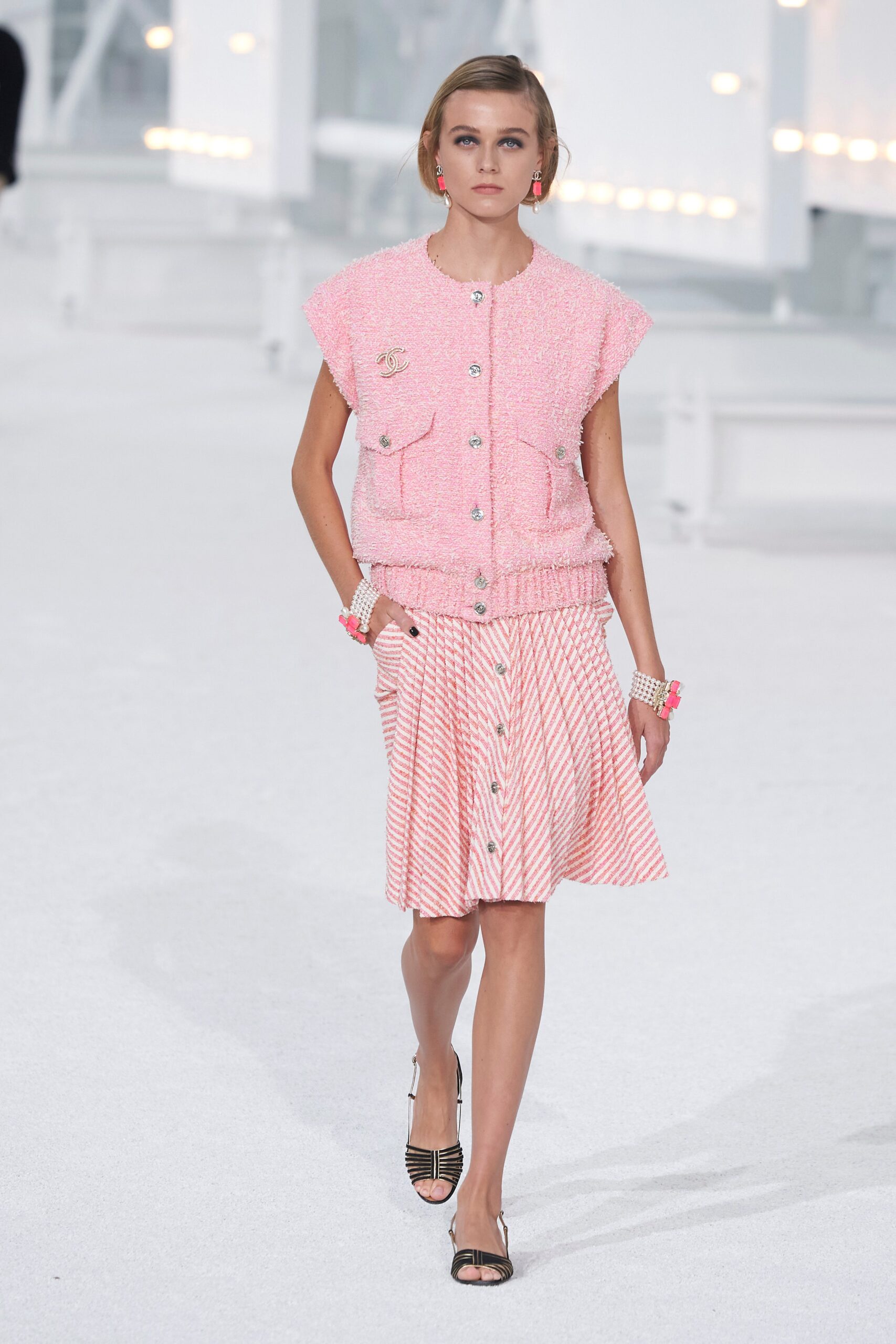 Chanel S/S 21 Look 563