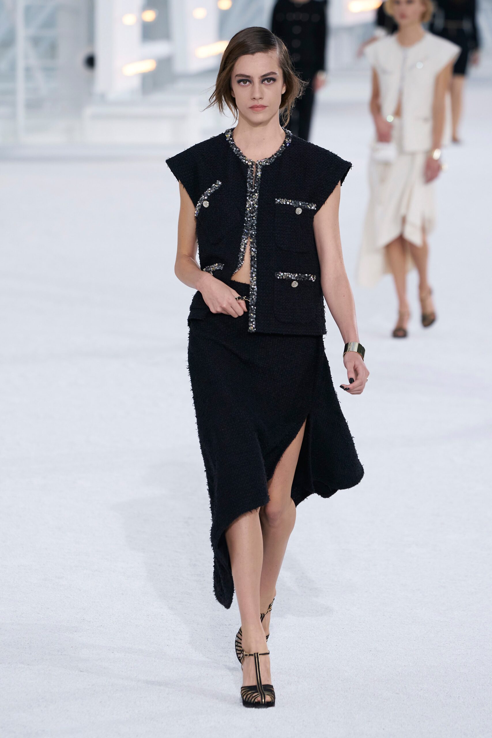 Chanel S/S 21 Look 587