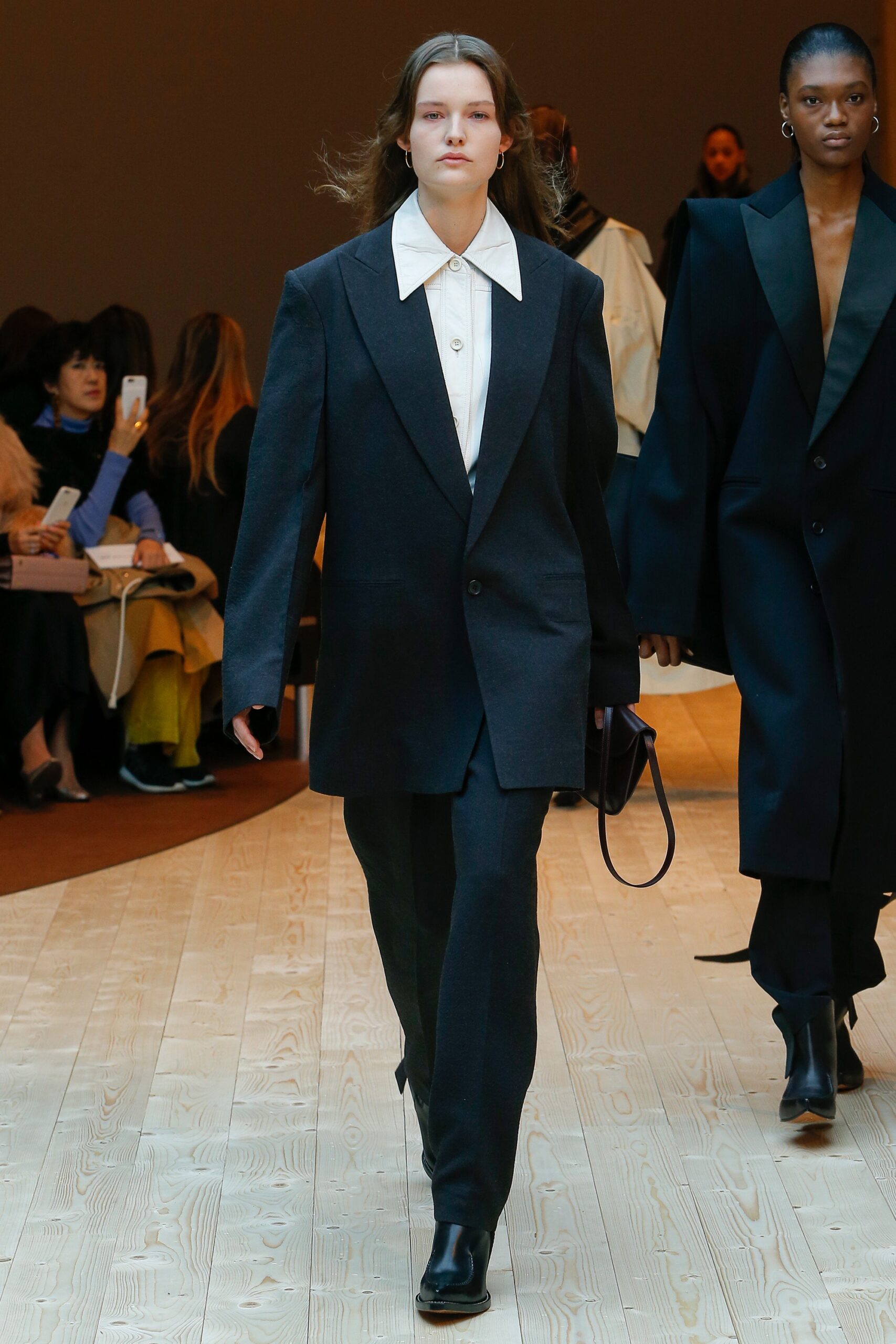 Celine F/W 17 Look 30