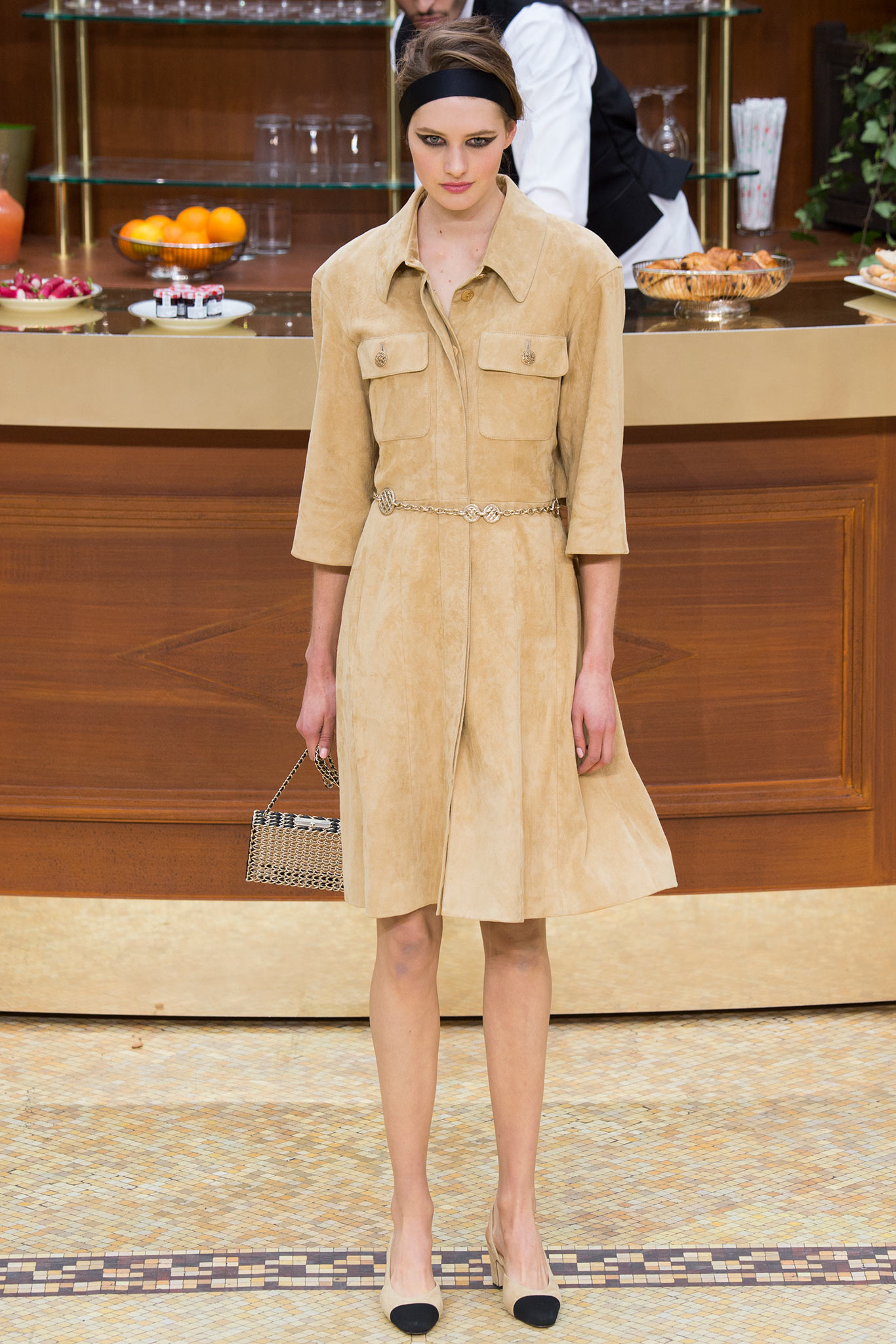 Chanel F/W 15 Look 390