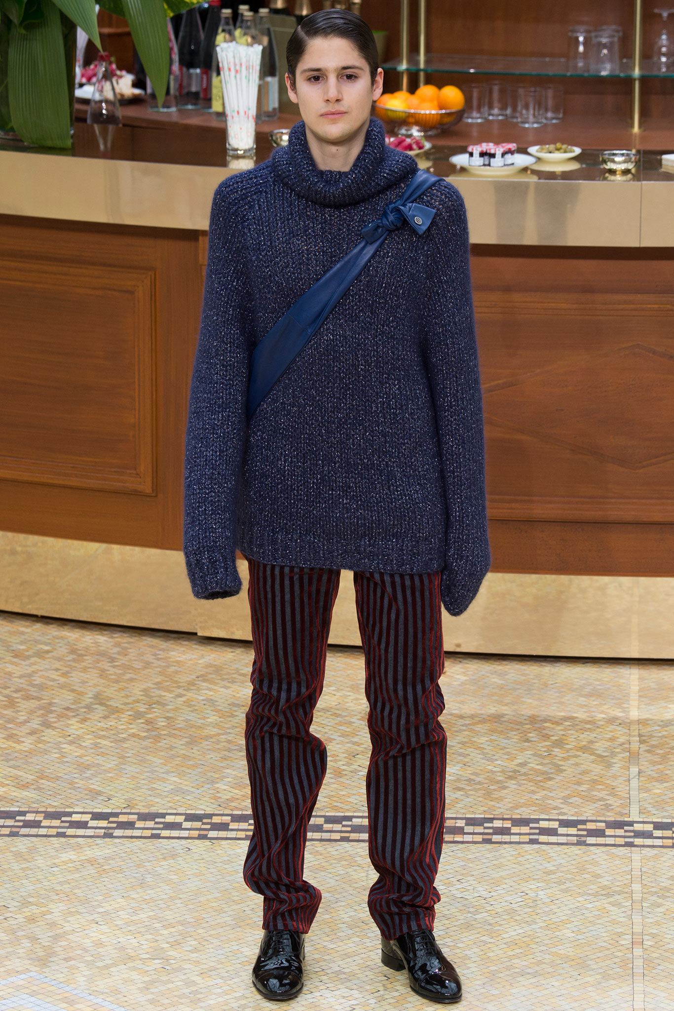 Chanel F/W 15 Look 445