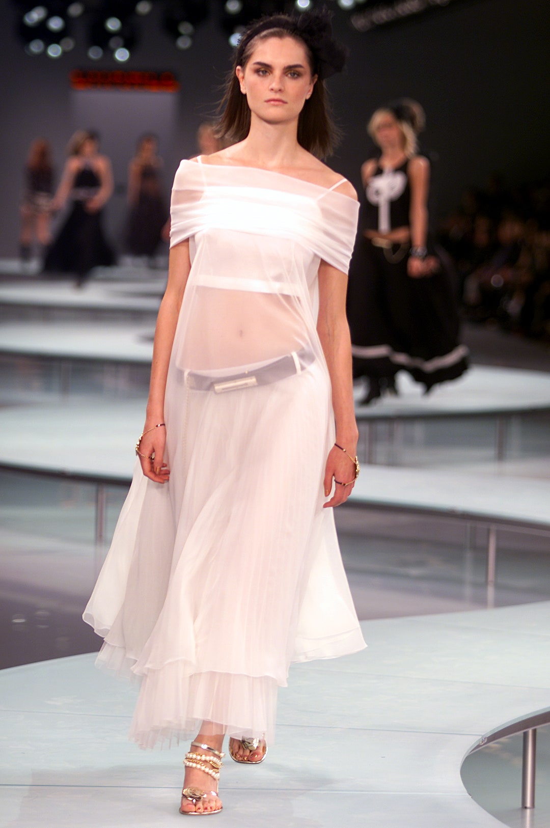 Chanel S/S 02 Look 349