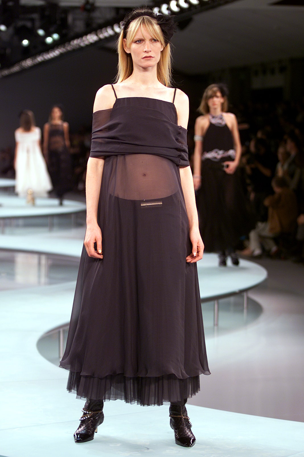 Chanel S/S 02 Look 363