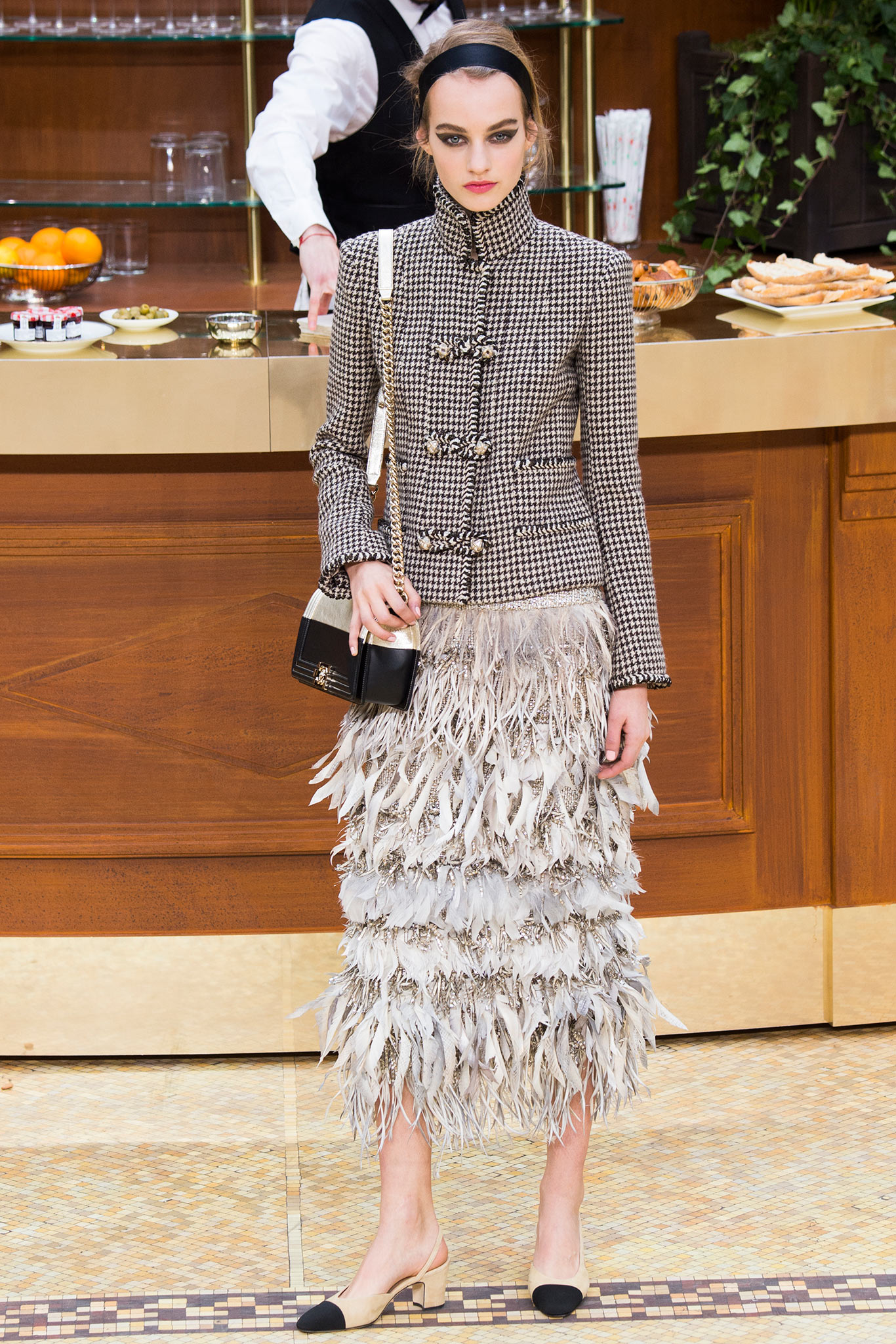 Chanel F/W 15 Look 496