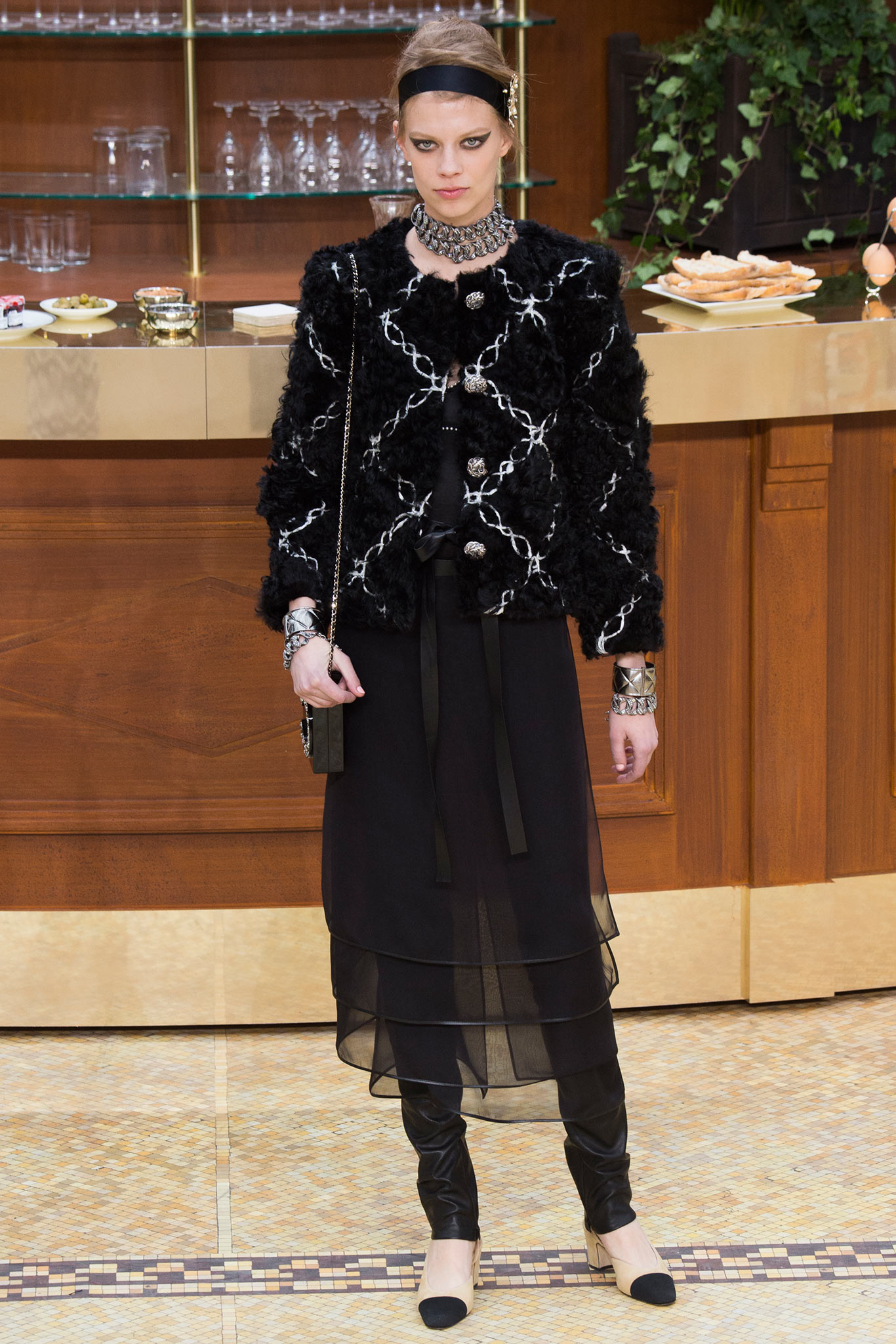 Chanel F/W 15 Look 591