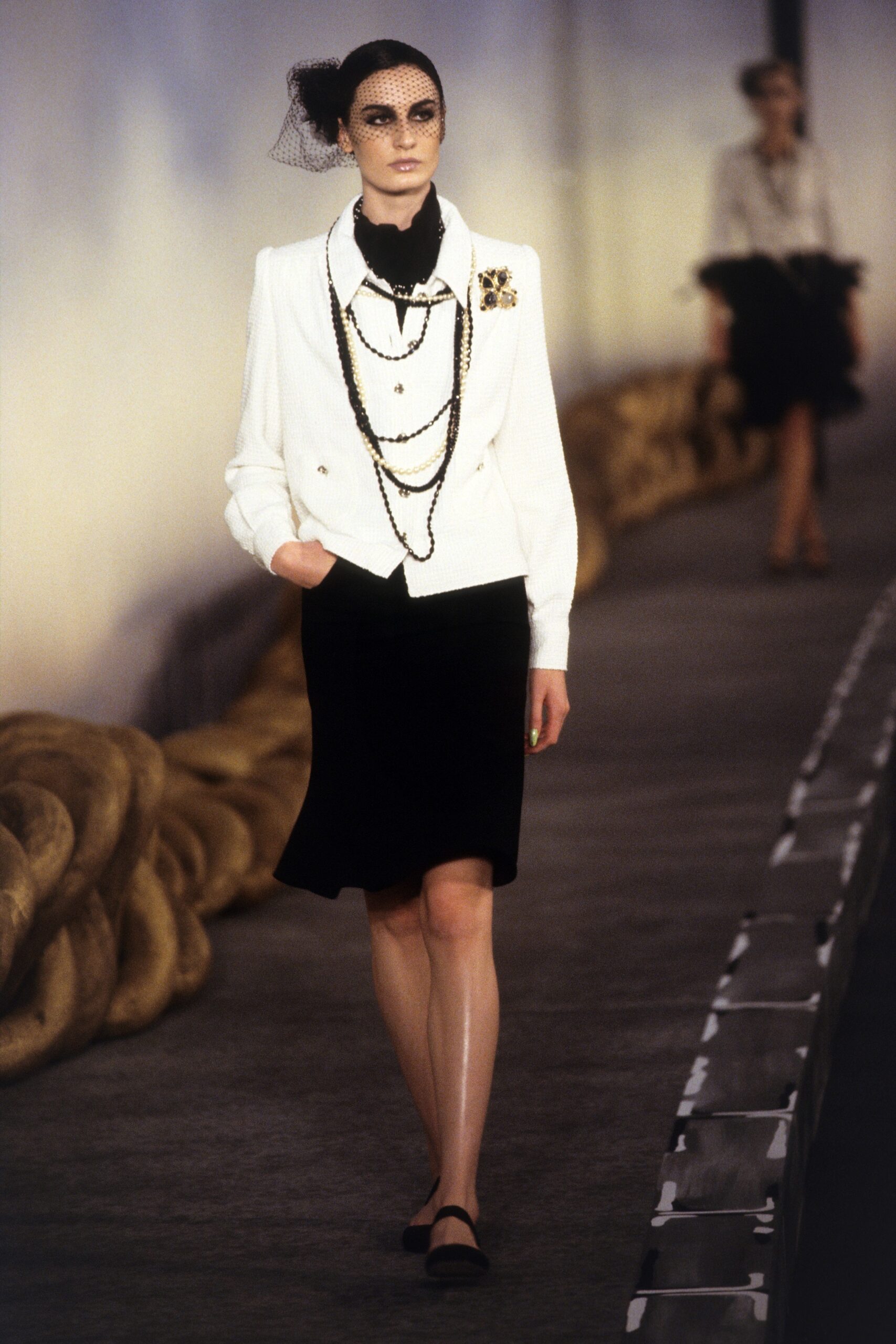 Chanel S/S 01 Couture Look 71