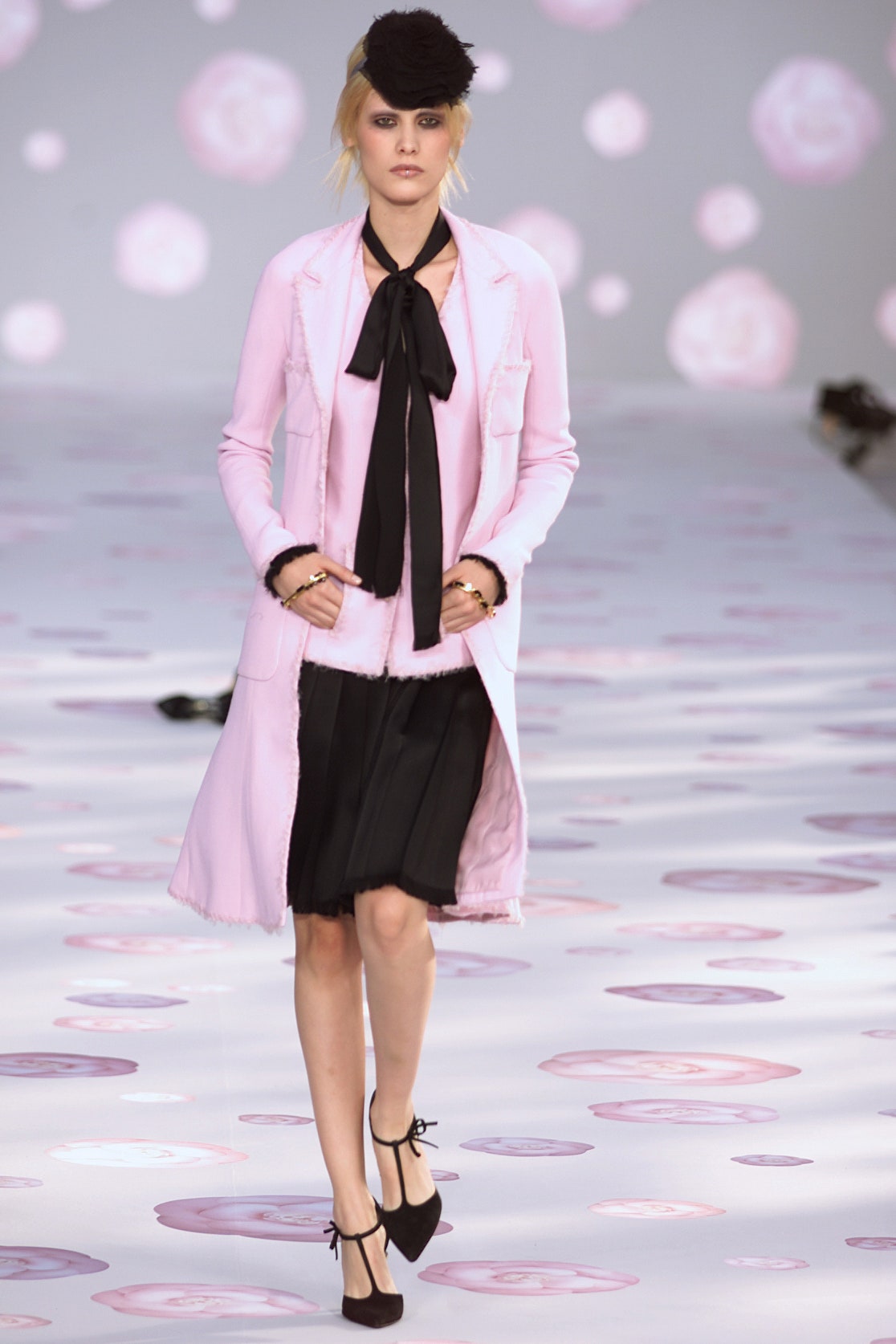 Chanel S/S 02 Couture Look 49