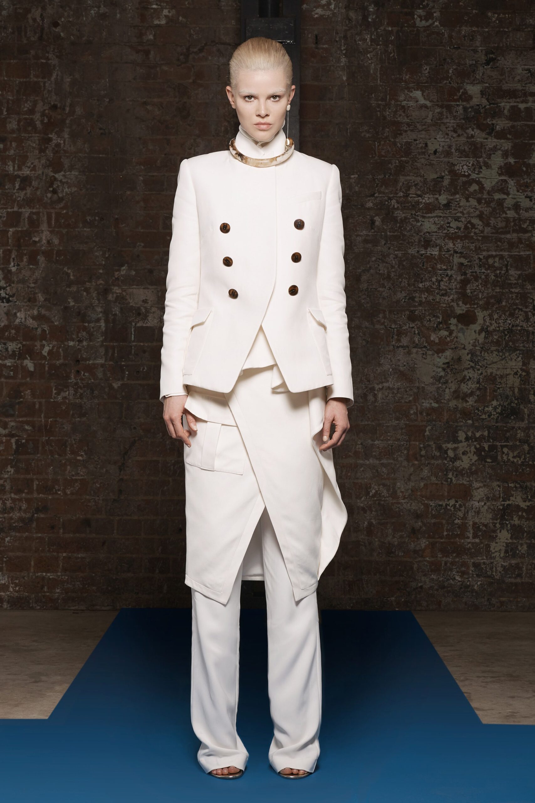 white high-collar double-breasted blazer