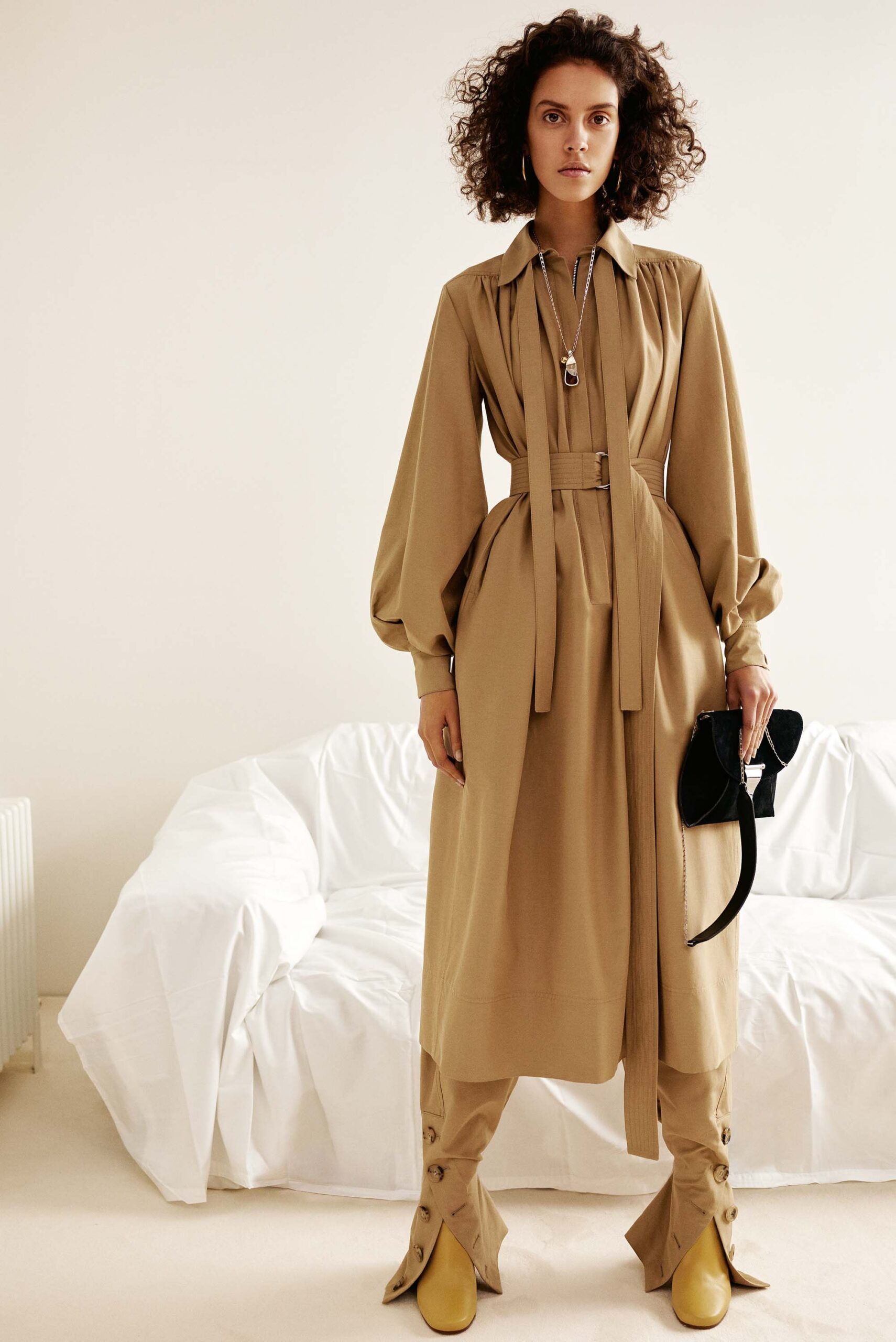 Celine F/W 16 Look 1