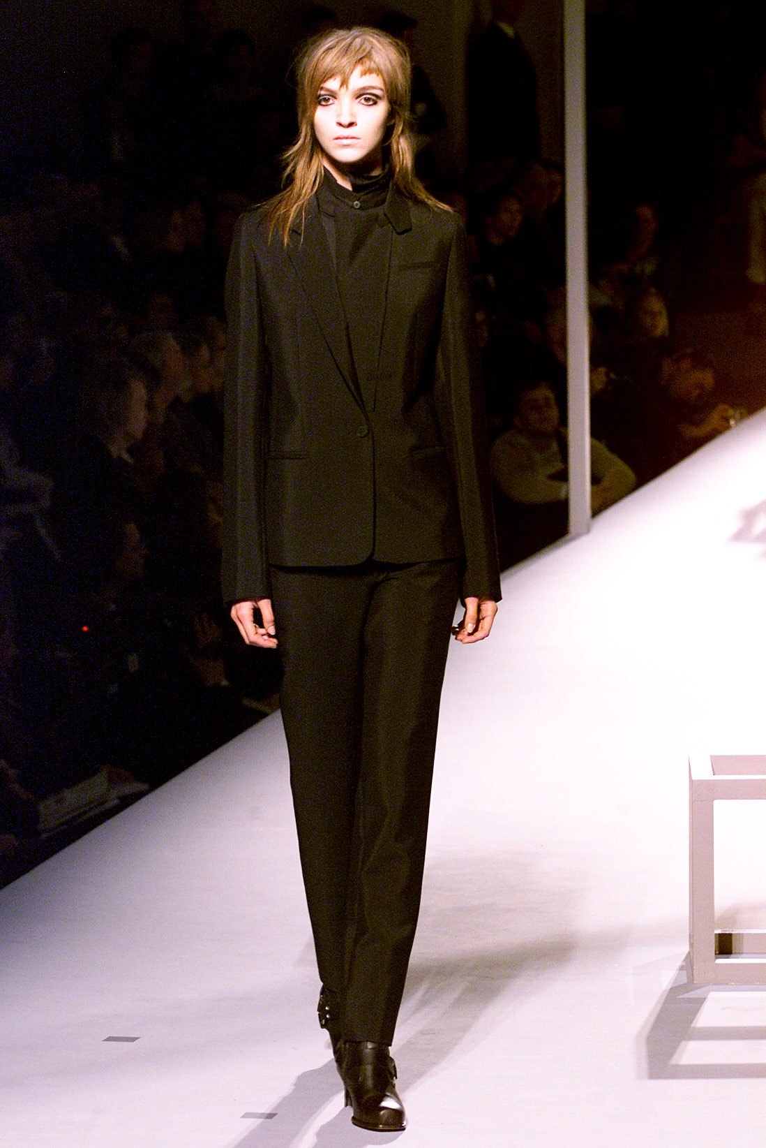 Chalayan F/W 02 Look 43