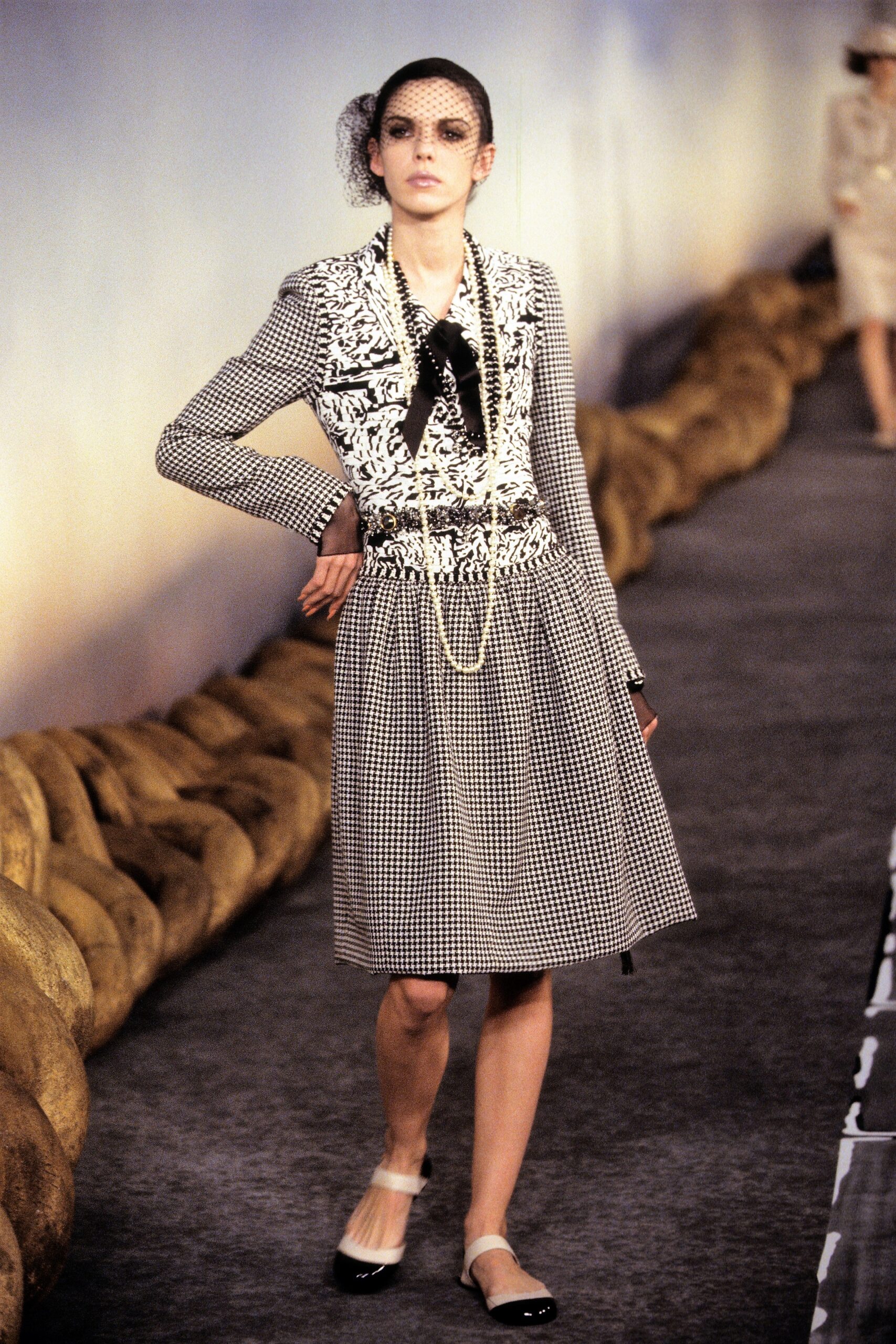 Chanel S/S 01 Couture Look 90