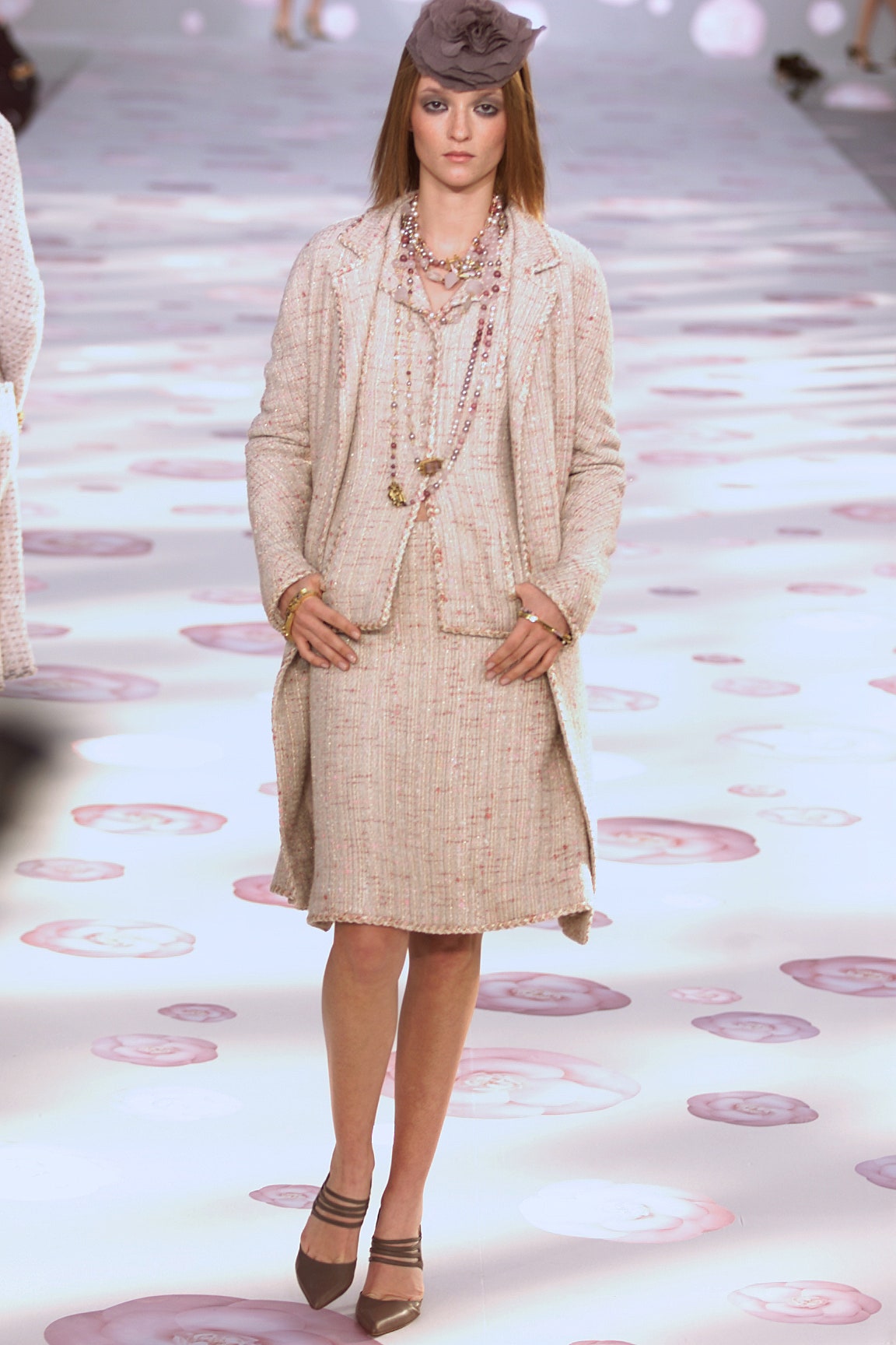 Chanel S/S 02 Couture Look 61