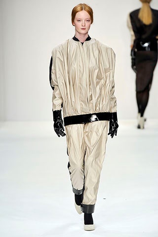 Central Saint Martins F/W 08 Look 35