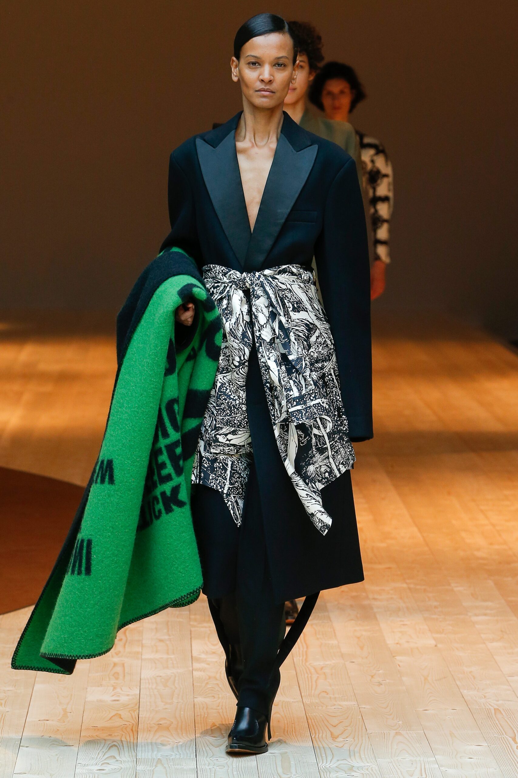 Celine F/W 17 Look 99