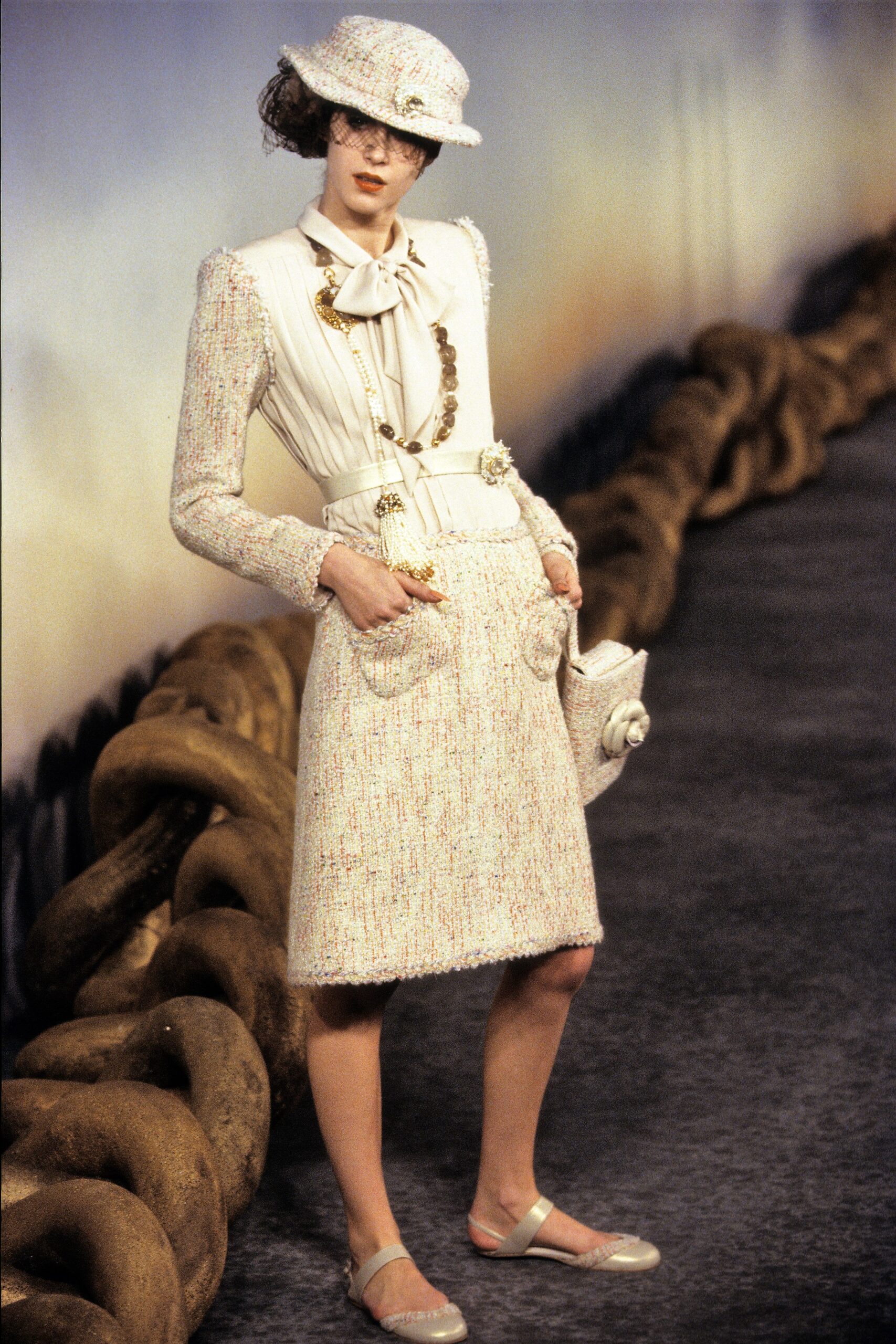 Chanel S/S 01 Couture Look 96