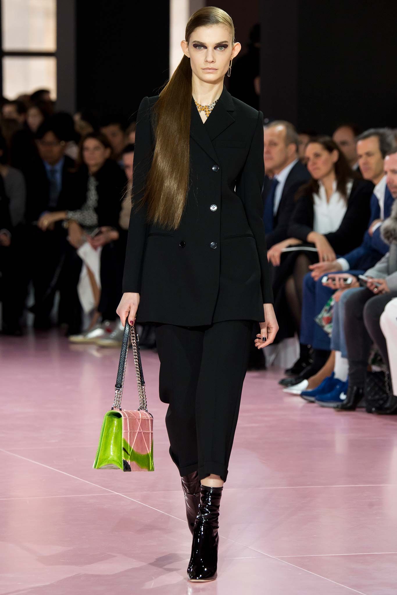 Christian Dior F/W 15 Look 88