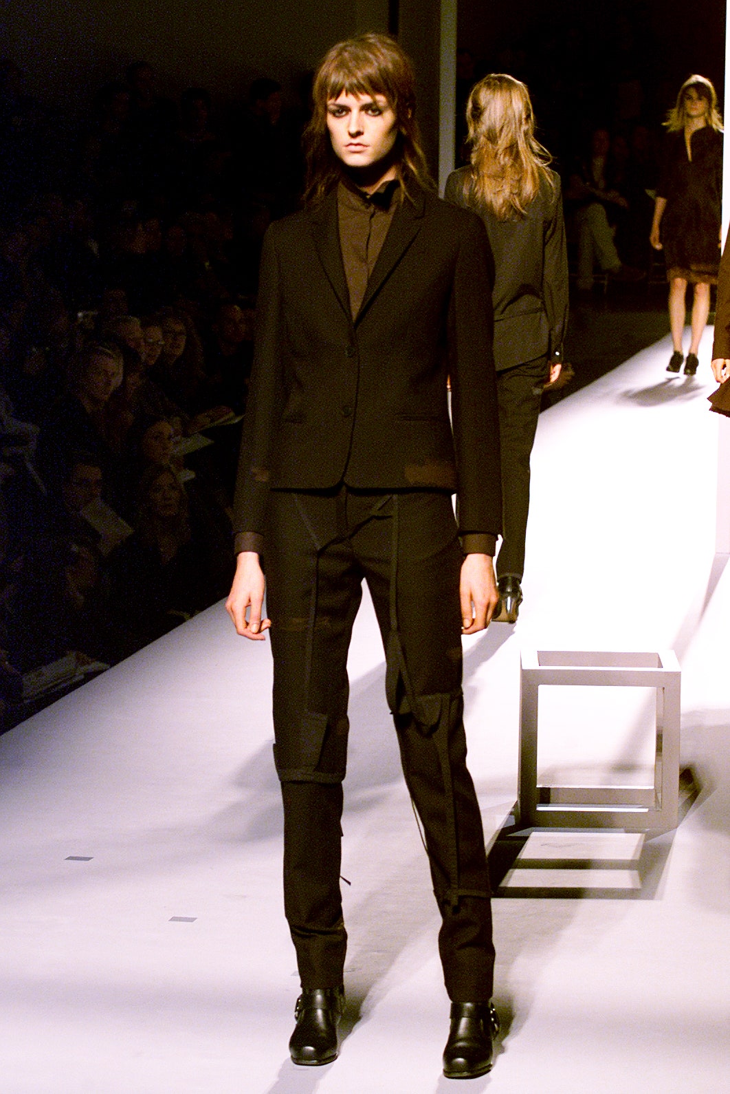 Chalayan F/W 02 Look 70