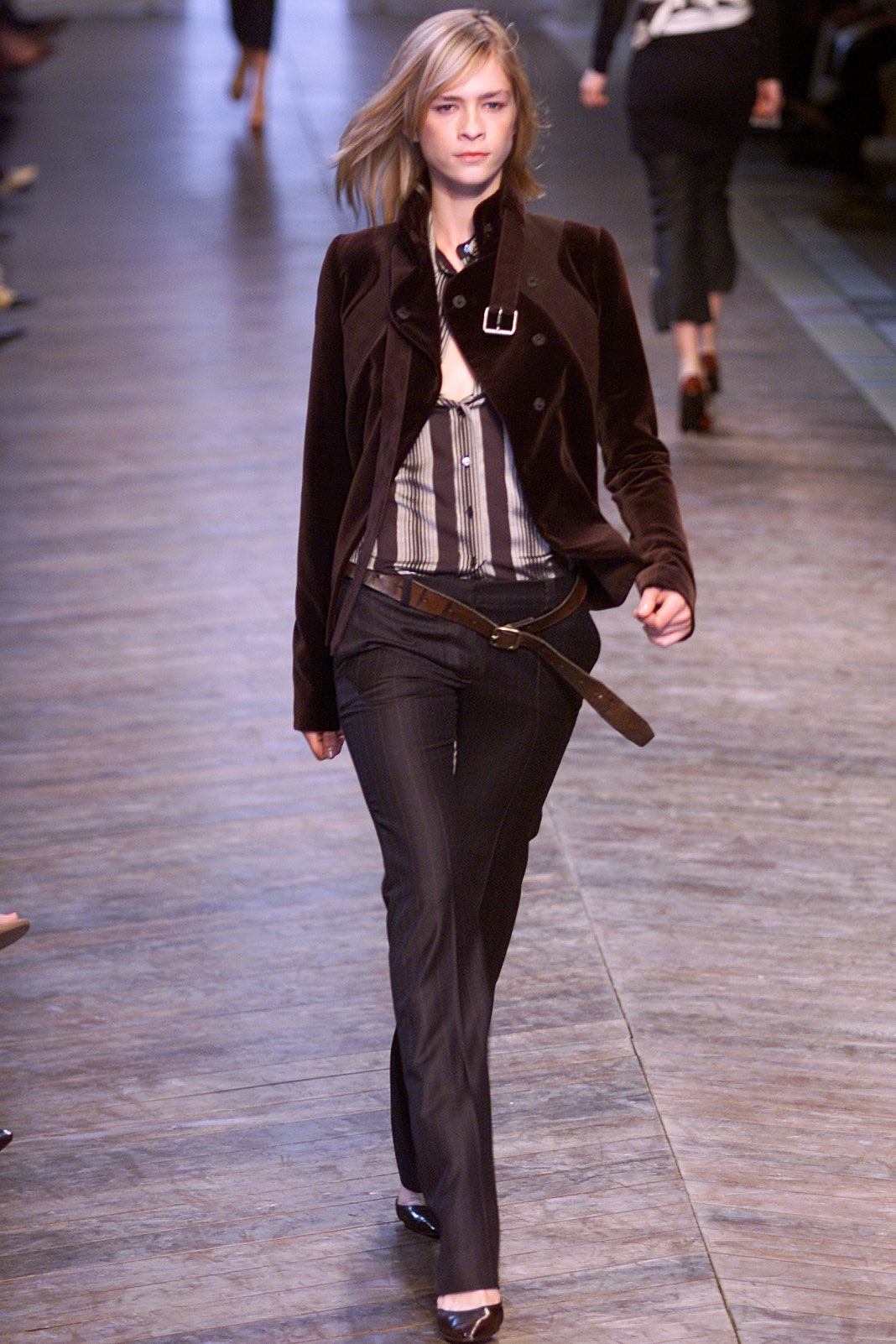Chloé F/W 02 Look 104