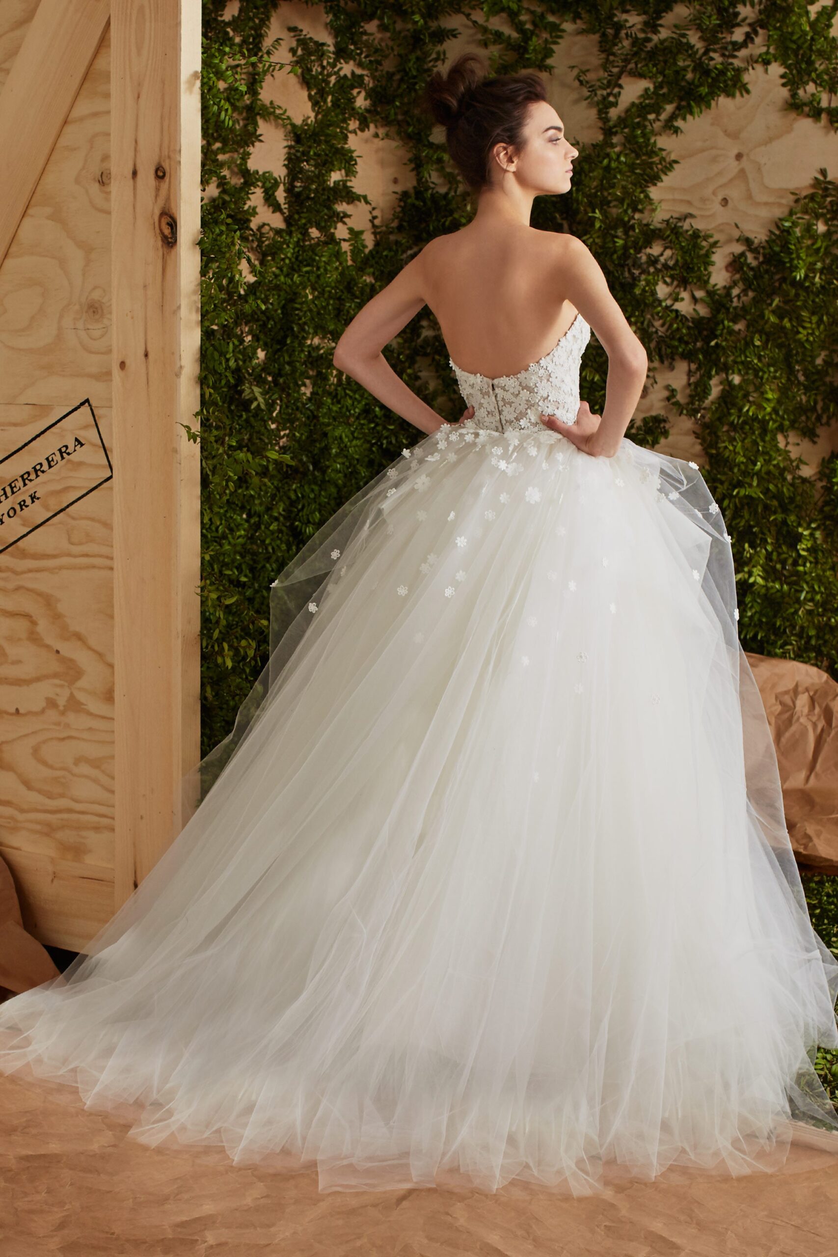 Carolina Herrera S/S 17 Bridal Look 11