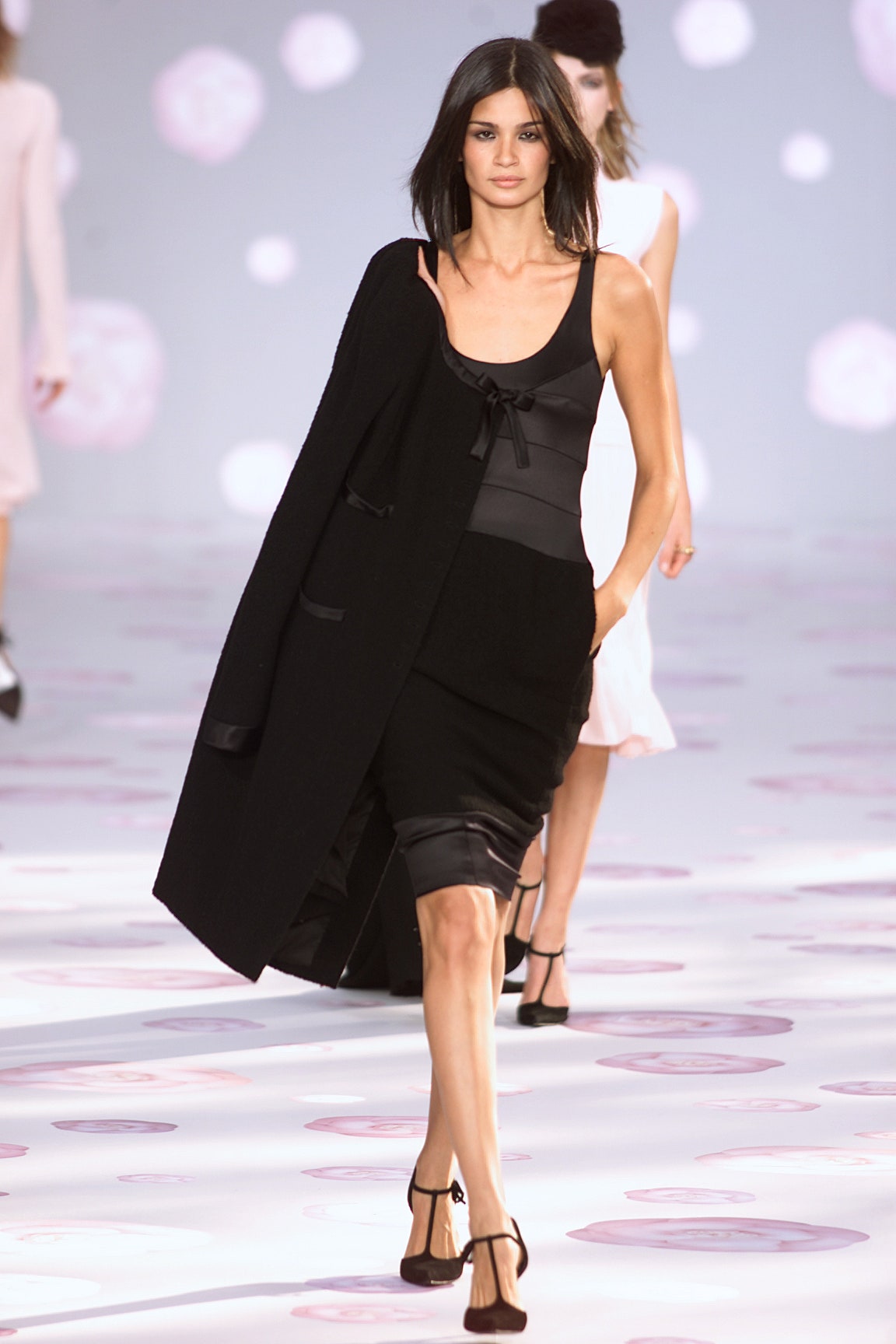Chanel S/S 02 Couture Look 102